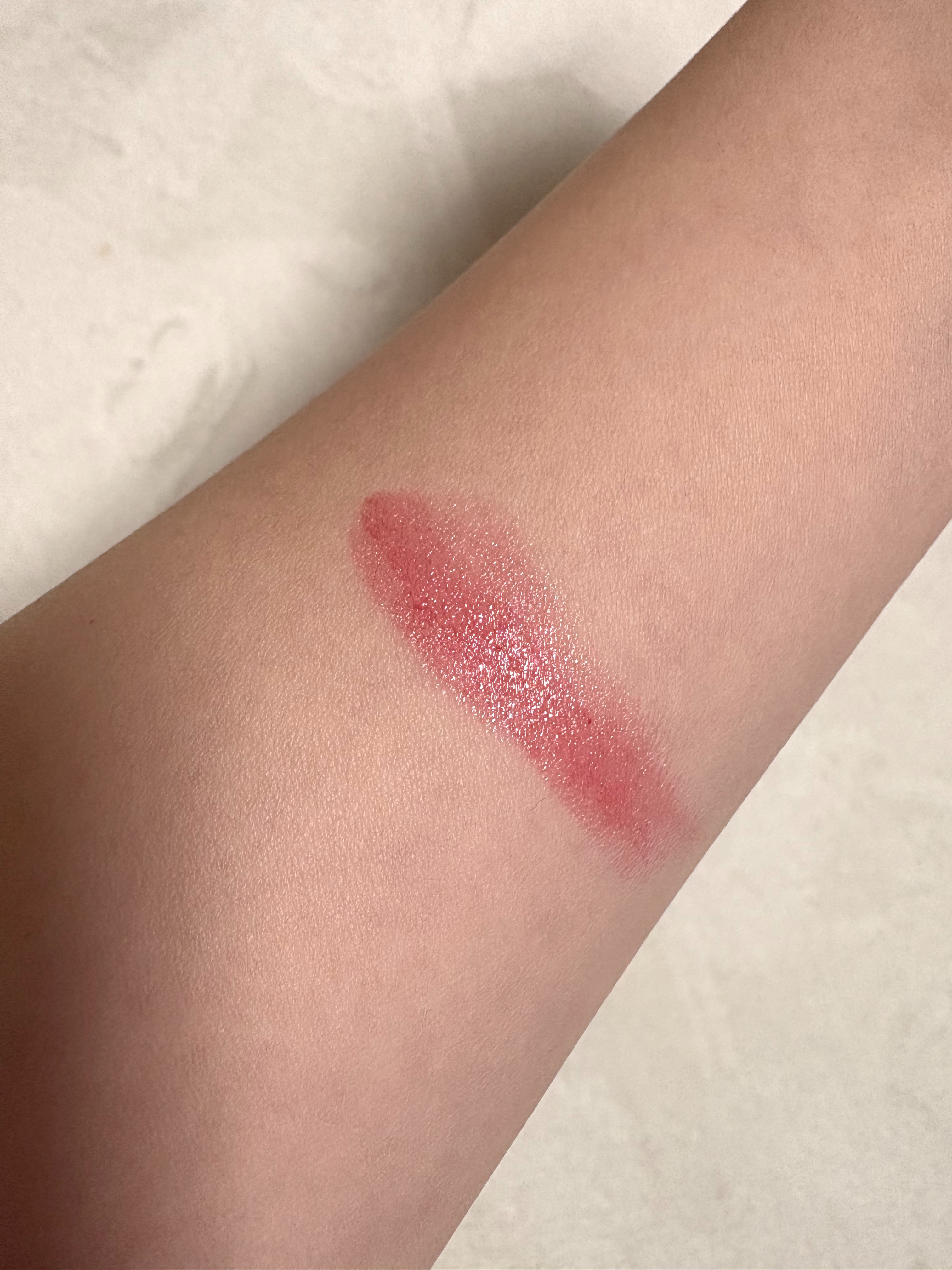 チェリースイート カラーリップバーム RD301/ETUDE/口紅を使ったクチコミ（2枚目）