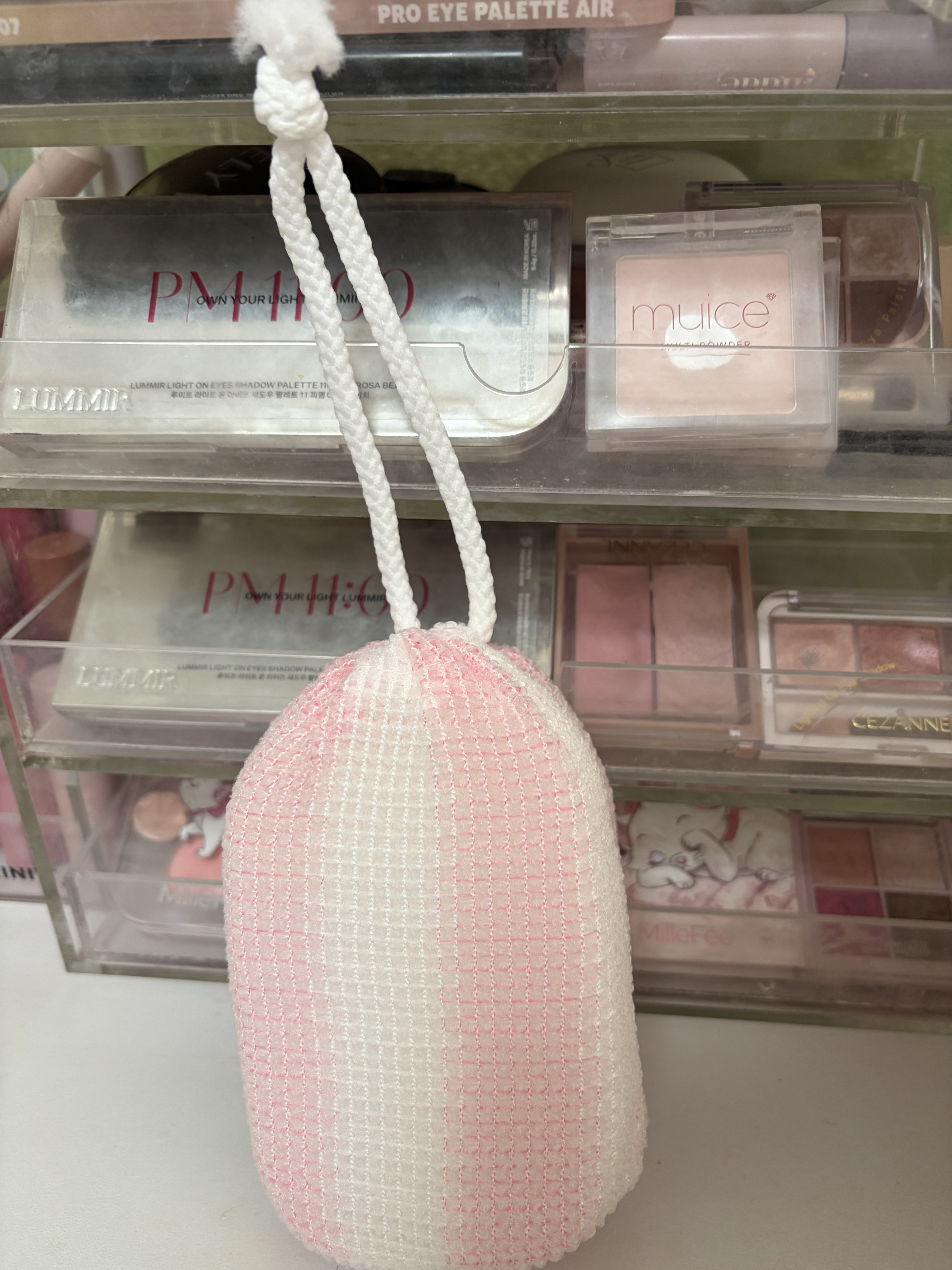 優しく洗える泡立ちボディスポンジ/DAISO/ボディ石鹸を使ったクチコミ（3枚目）