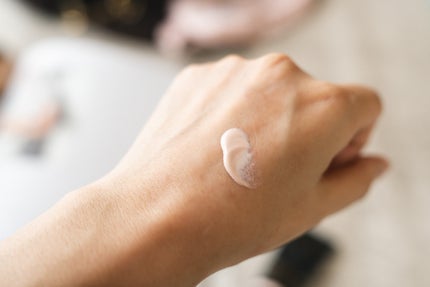 インテンシブ セラム ラディアンス プライマー/BOBBI BROWN/化粧下地を使ったクチコミ(1枚目)