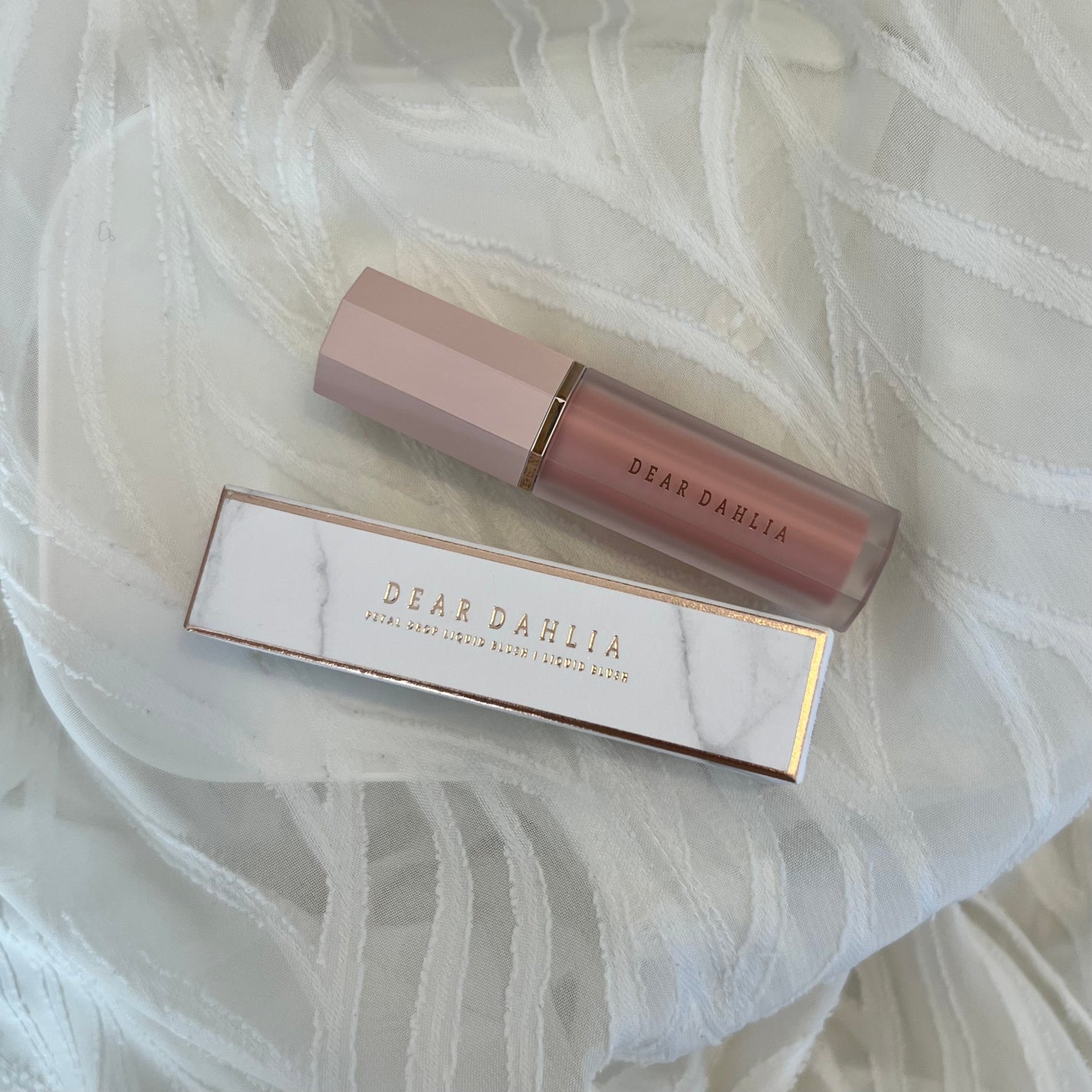 ペタルドロップリキッドブラッシャー/DEAR DAHLIA/リキッドチークを使ったクチコミ(1枚目)