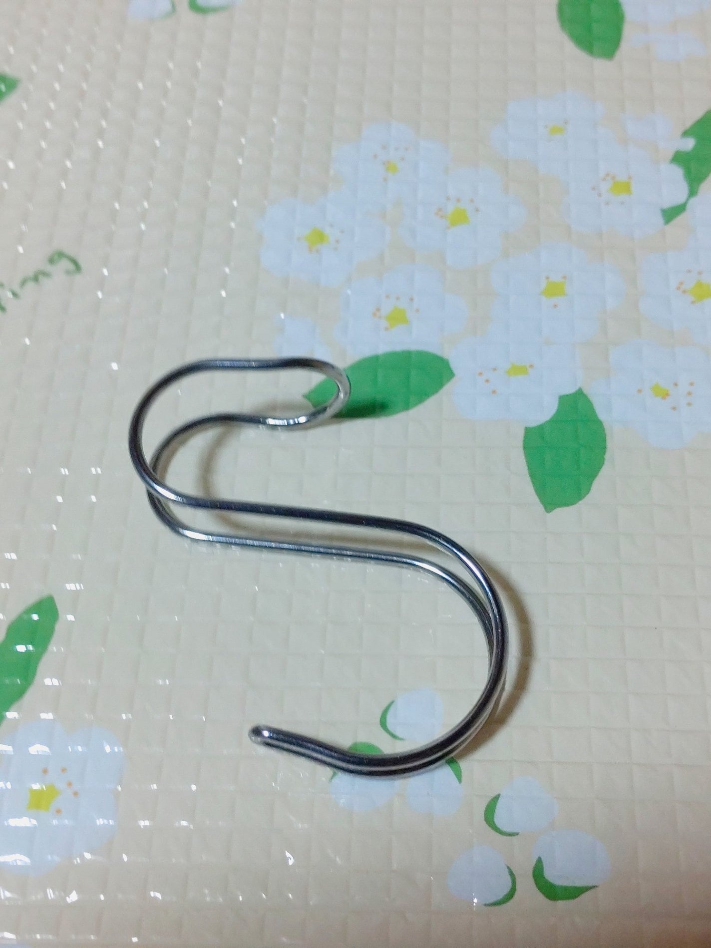 かなた on LIPS 「DAISO S字フック二個セット 110円洗顔ネット用にS字フ..」(4枚目)