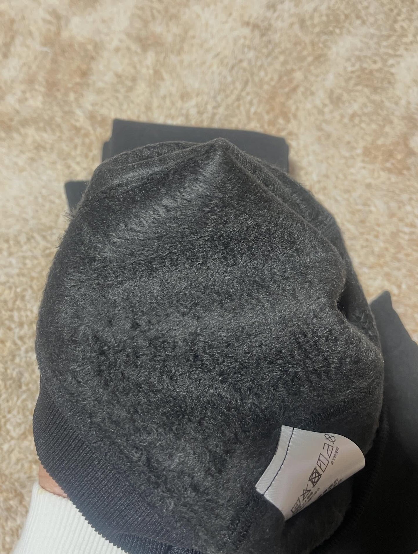 ひとりコスメ部 フォロバ100 on LIPS 「しまむらでこれ買ったんだけどすごいあったかくてよかった❗️おす..」(2枚目)