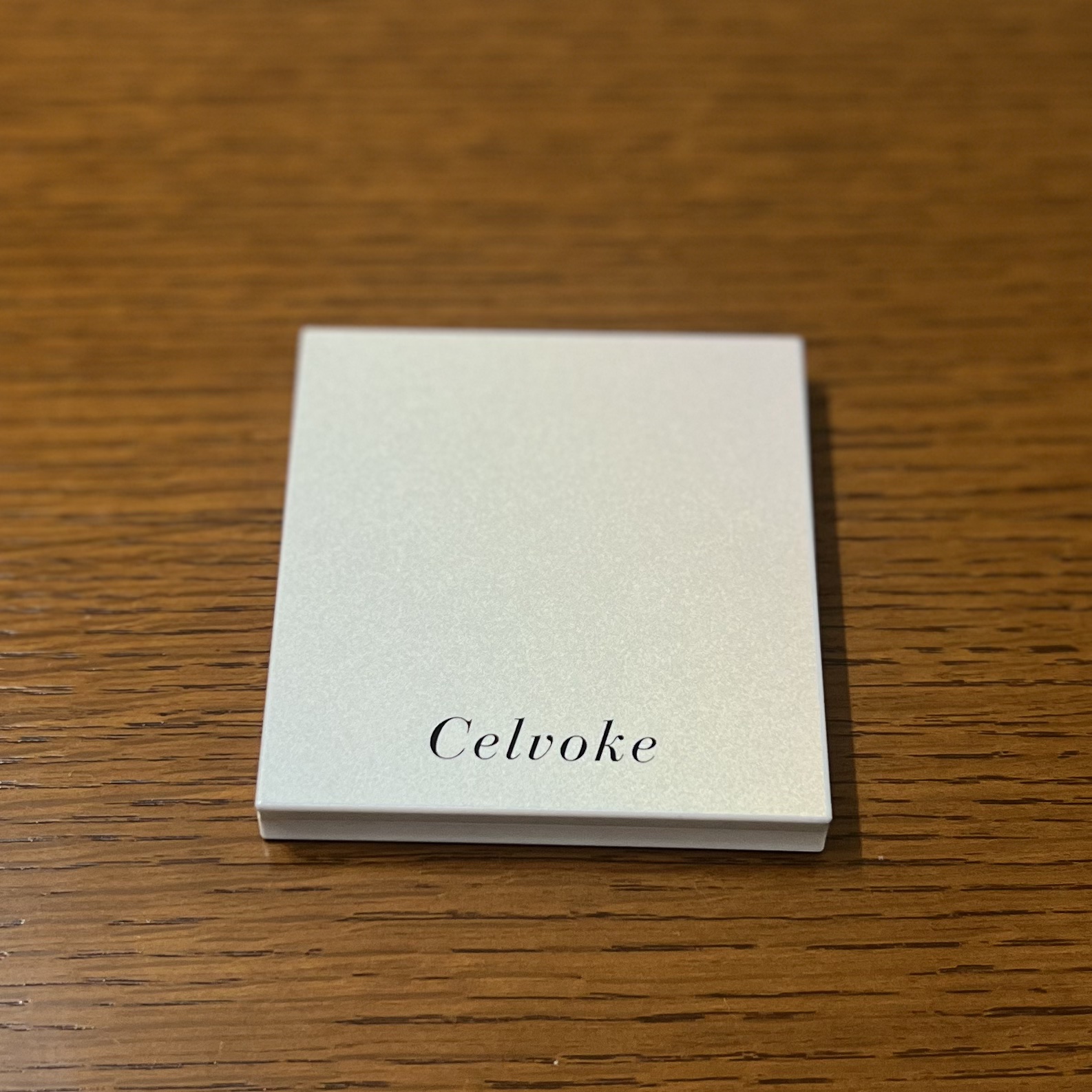 セルヴォーク エクスプレッシヴ アイズ/Celvoke/アイシャドウパレットを使ったクチコミ（2枚目）