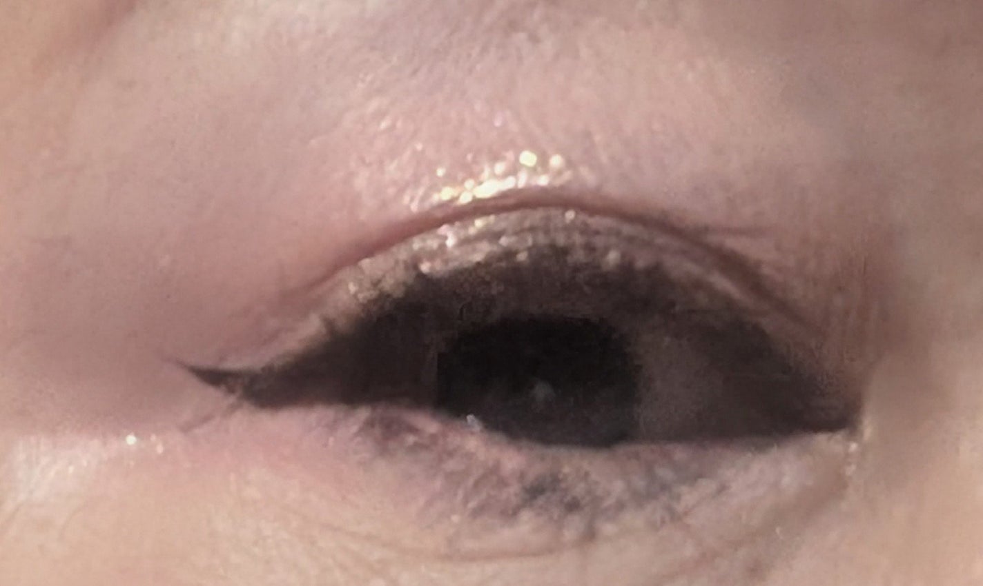 レブロン ダズル アイシャドウ クアッド/REVLON/アイシャドウパレットを使ったクチコミ(2枚目)