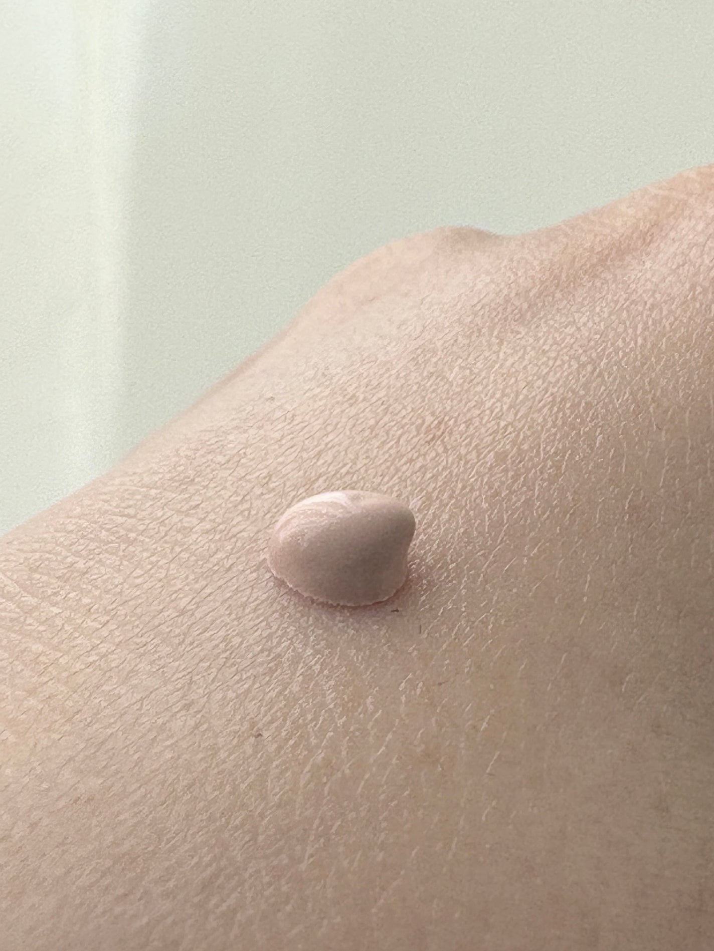 ロージー グロウライザー/DECORTÉ/化粧下地を使ったクチコミ(4枚目)