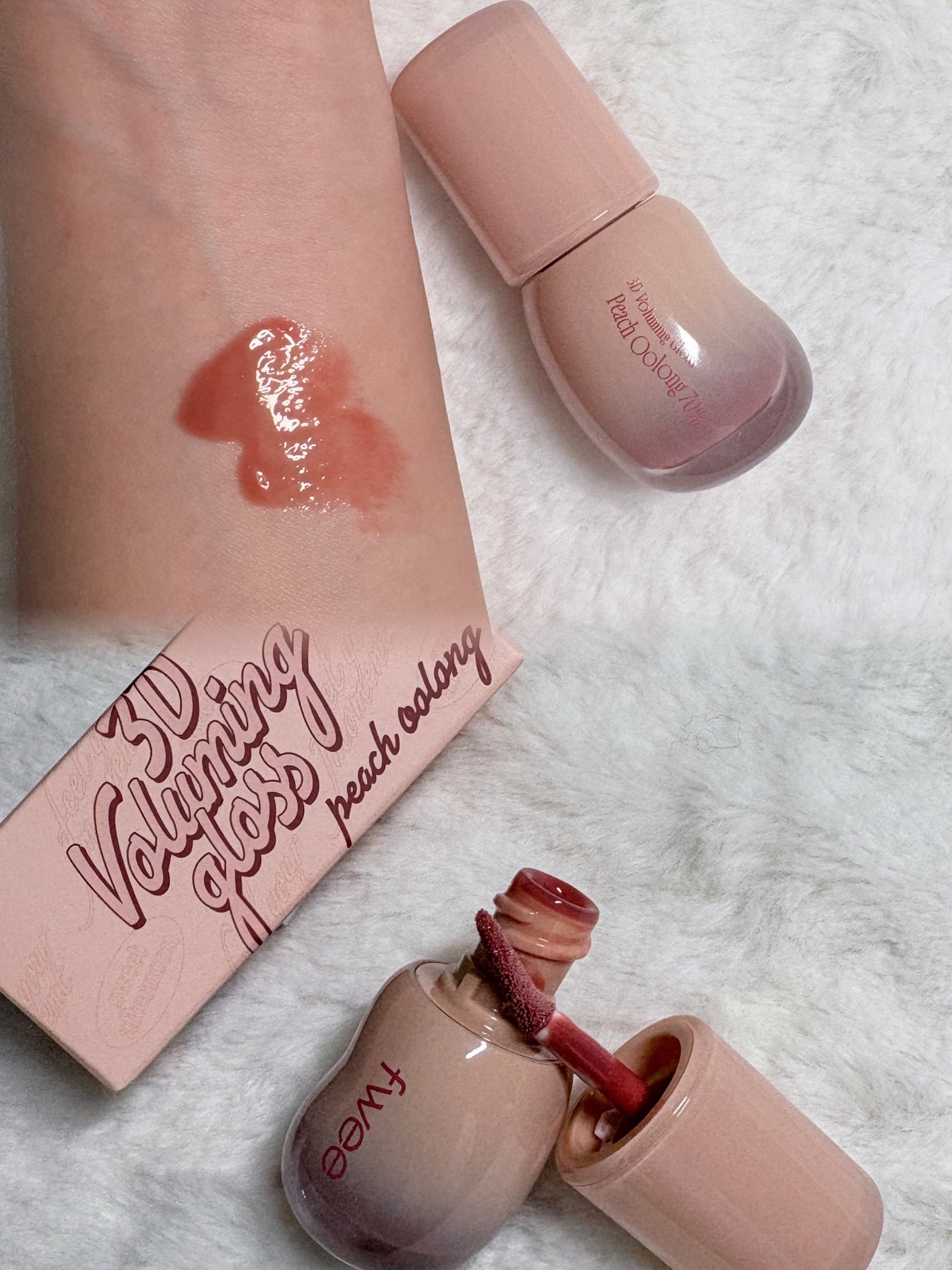 フィー 3Dボリューミンググロス/fwee/リップグロスを使ったクチコミ(2枚目)