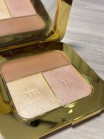 ソレイユ コントゥーリング コンパクト/TOM FORD BEAUTY/パウダーハイライトを使ったクチコミ(1枚目)