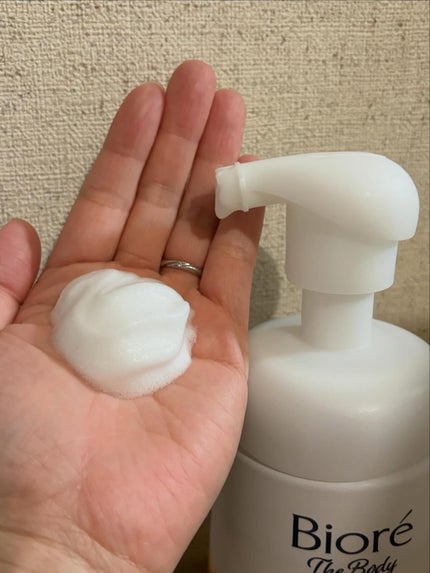 ビオレ ザ ボディ ととのい肌 フルーティ&ムスクの香り/ビオレ/ボディソープを使ったクチコミ(2枚目)