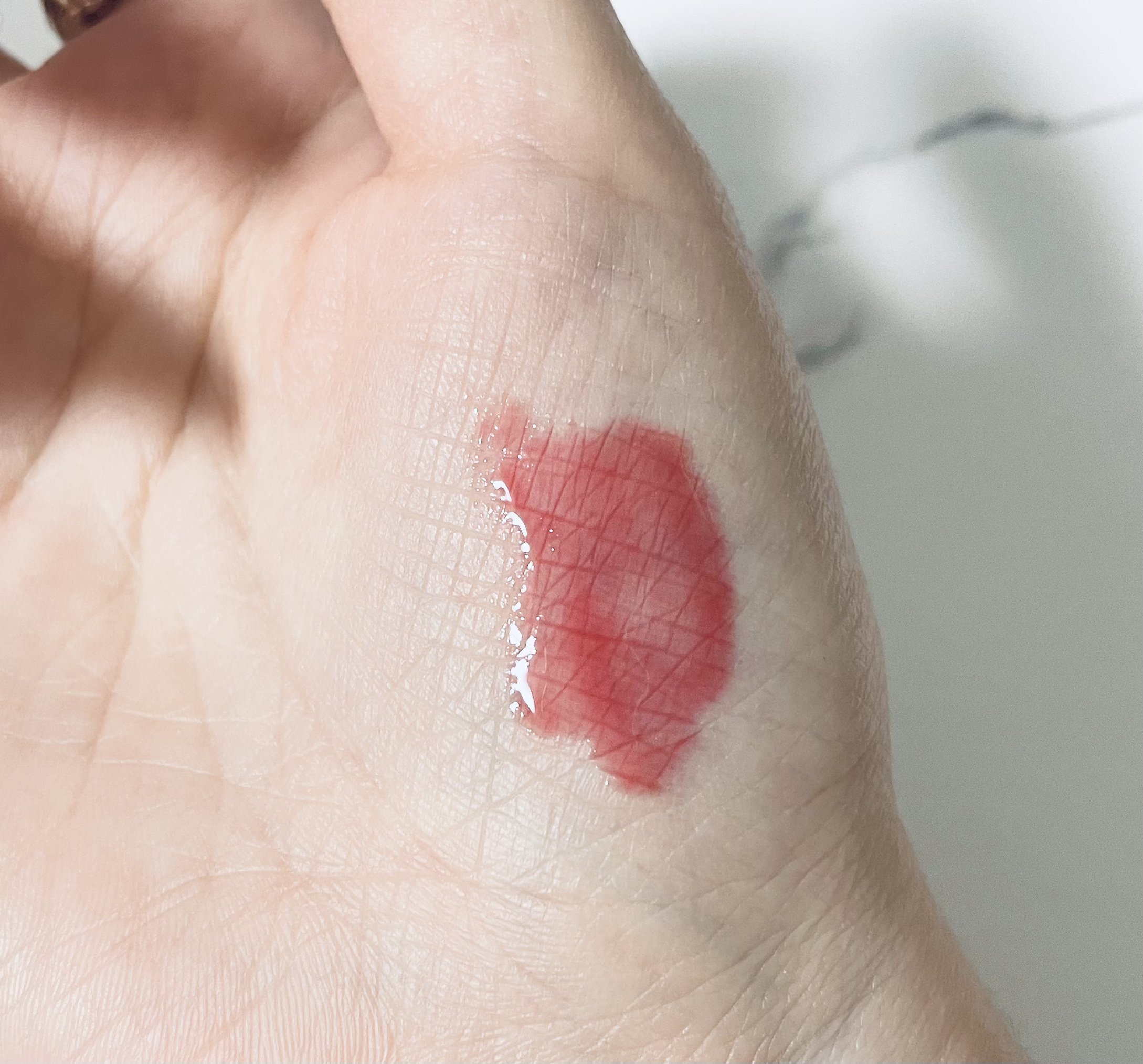 プランピングリップグロウムードボリューマイザー/ダルバ/リップグロスを使ったクチコミ（2枚目）