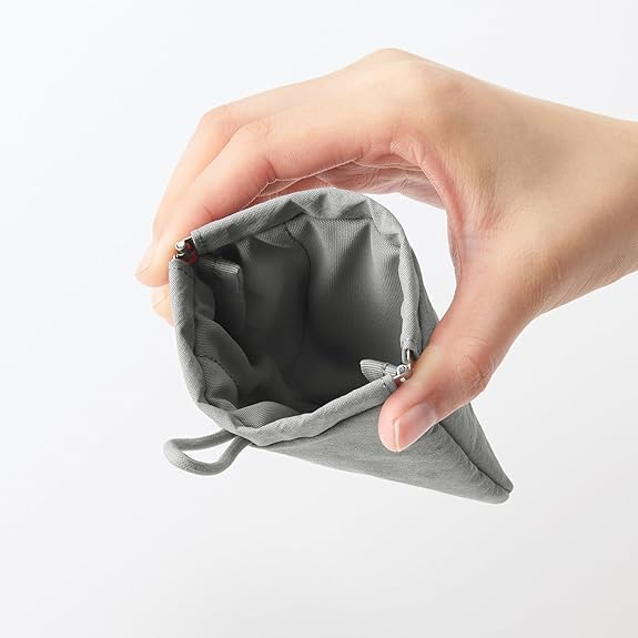 リンクルナイロン 片手で開くフラットポーチ グレー