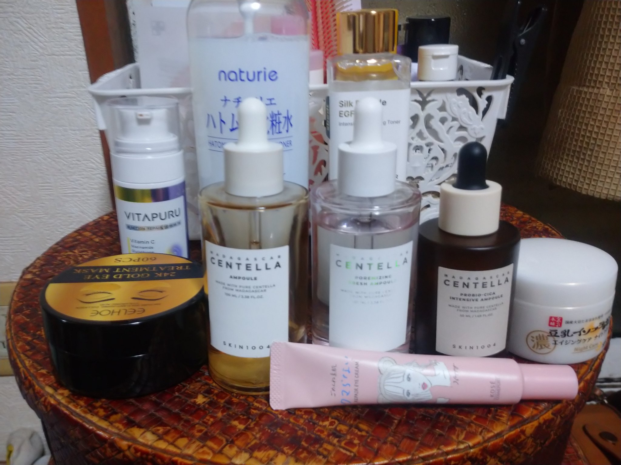 🌃夜のスキンケア 記録用

VITAPURUビタプル ダブルアクション リペアセラム 15
➔ナチュリエハトムギ化粧水ナチュリエ スキンコンディショナー R、SUNGBOON EDITOR成分エディターシルクペプチドEGFスムージングトナ