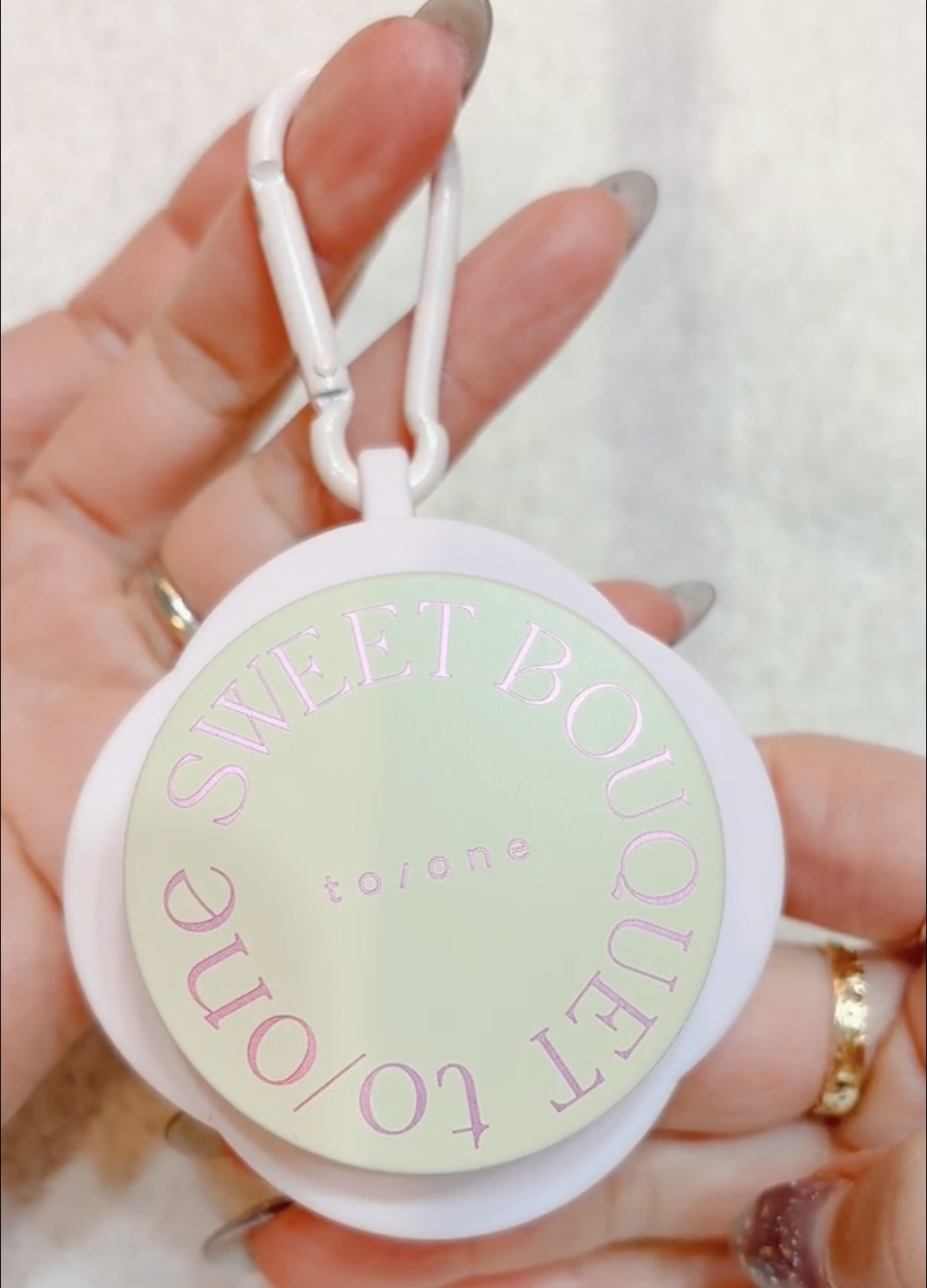 トーン スウィート ブーケ ハンドクリーム/to/one/ハンドクリームを使ったクチコミ（2枚目）