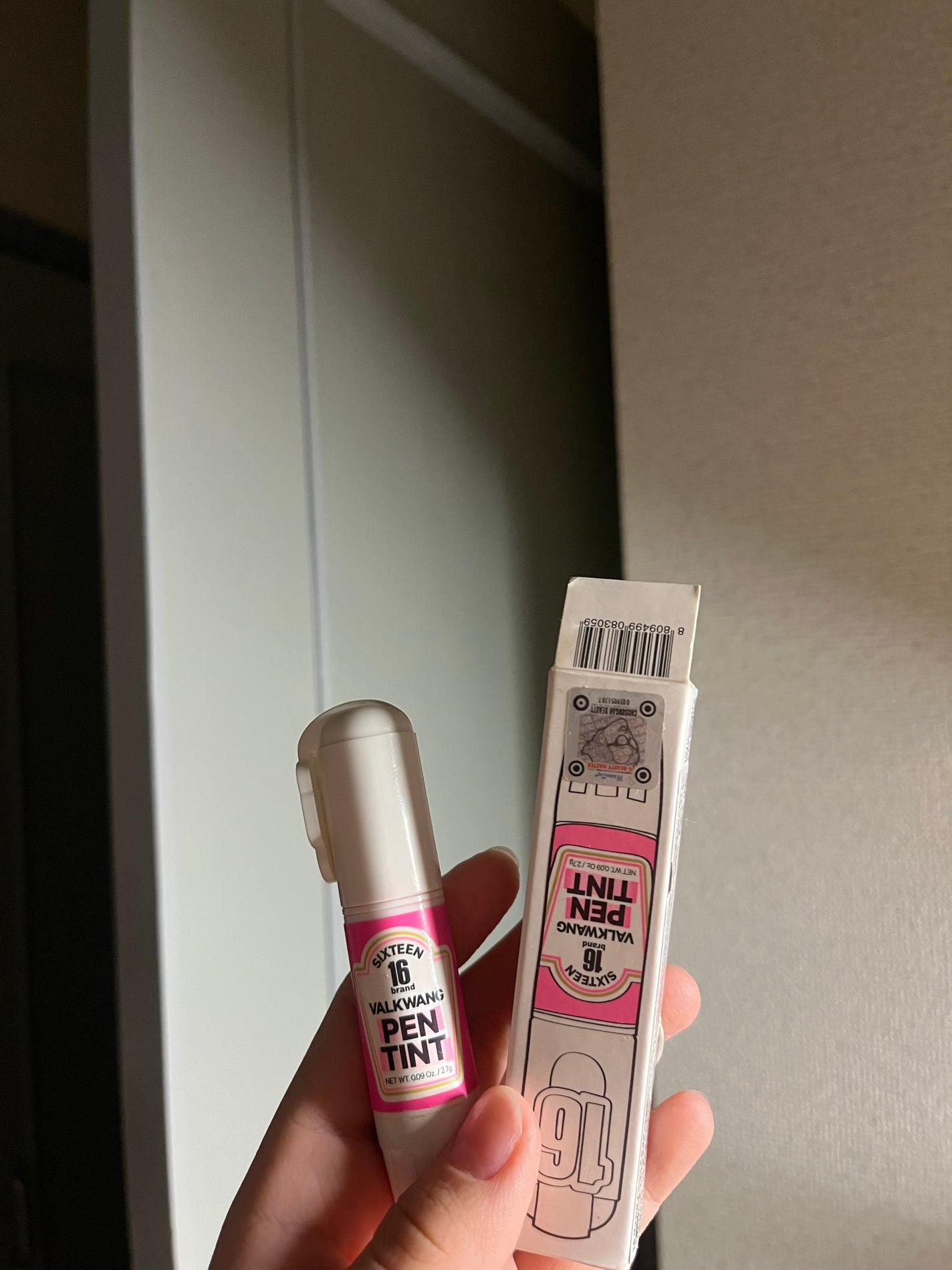 Sixteen Valkwang Pen/16BRAND/口紅を使ったクチコミ(1枚目)