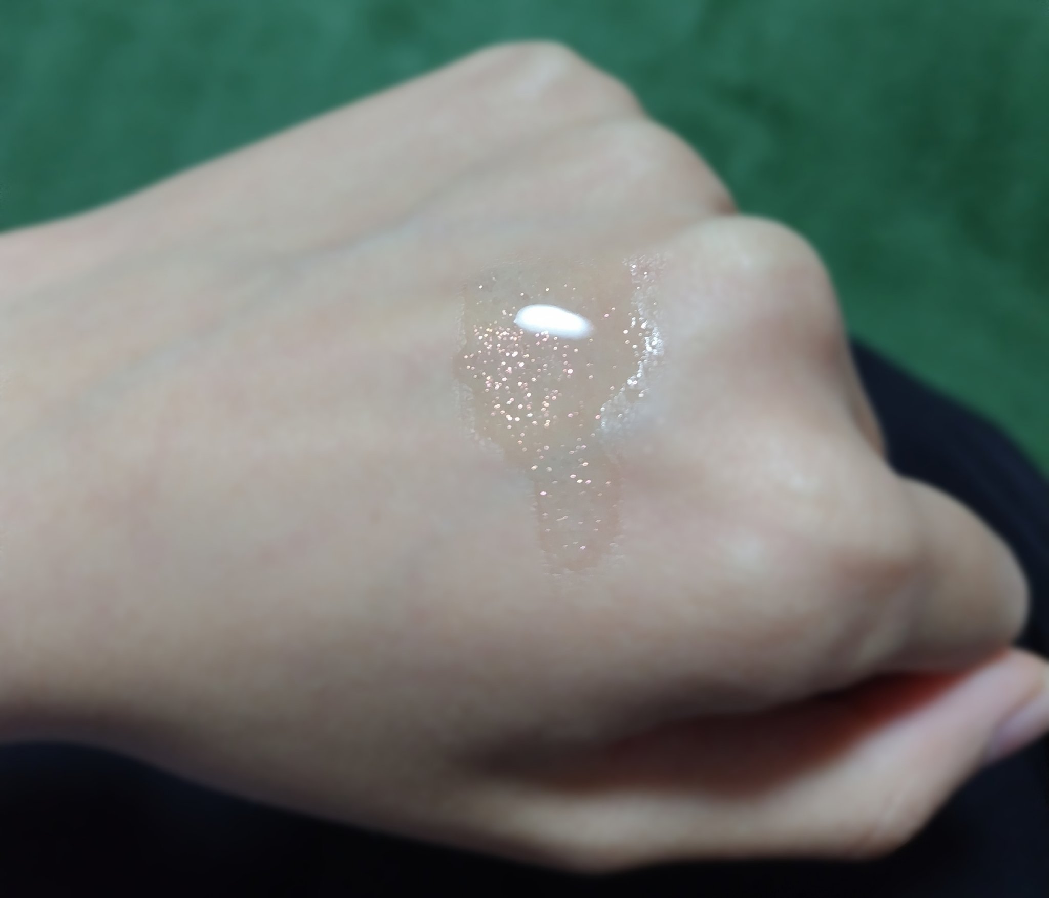 ワンダーハニー　きらめきヘア＆ボディフレグランスミスト 野イチゴサクラ　＜ヘア＆ボディ用コロン＞ /VECUA Honey/香水(その他)を使ったクチコミ（2枚目）