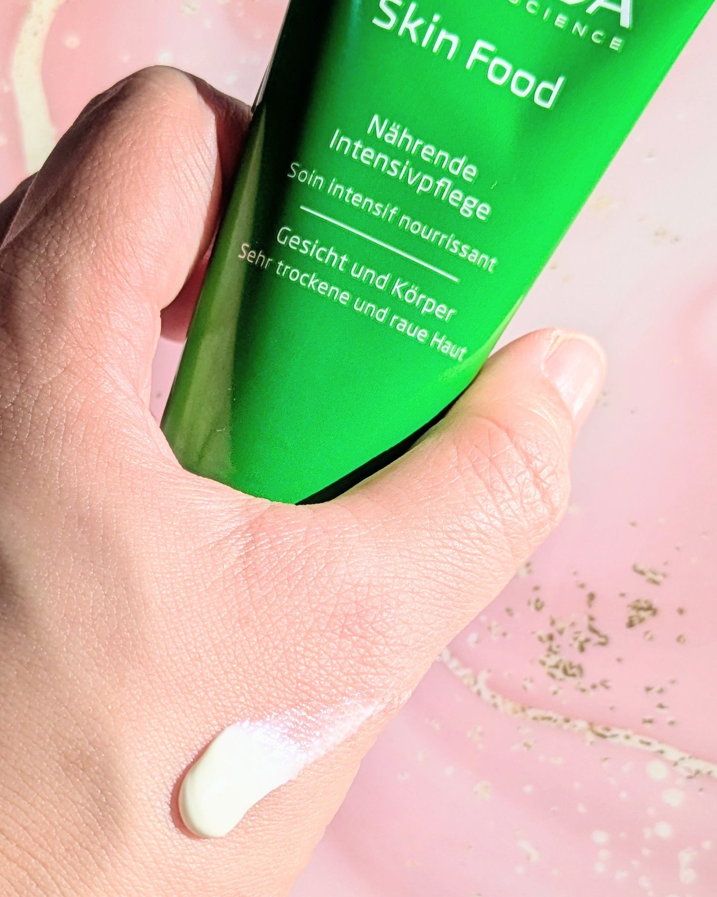 スキンフード  75mL/WELEDA/ボディクリームを使ったクチコミ（2枚目）