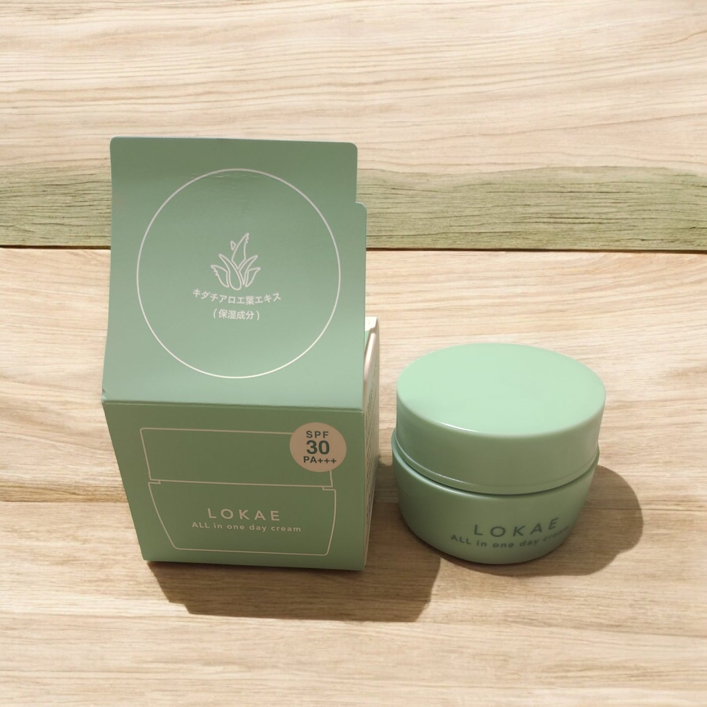 コリンゴ on LIPS 「@suhadamo_official様よりロカエオールインワン..」(1枚目)