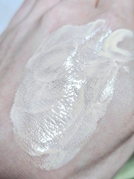 モイスチュアライジング プライマー/PAUL & JOE BEAUTE/化粧下地を使ったクチコミ(4枚目)