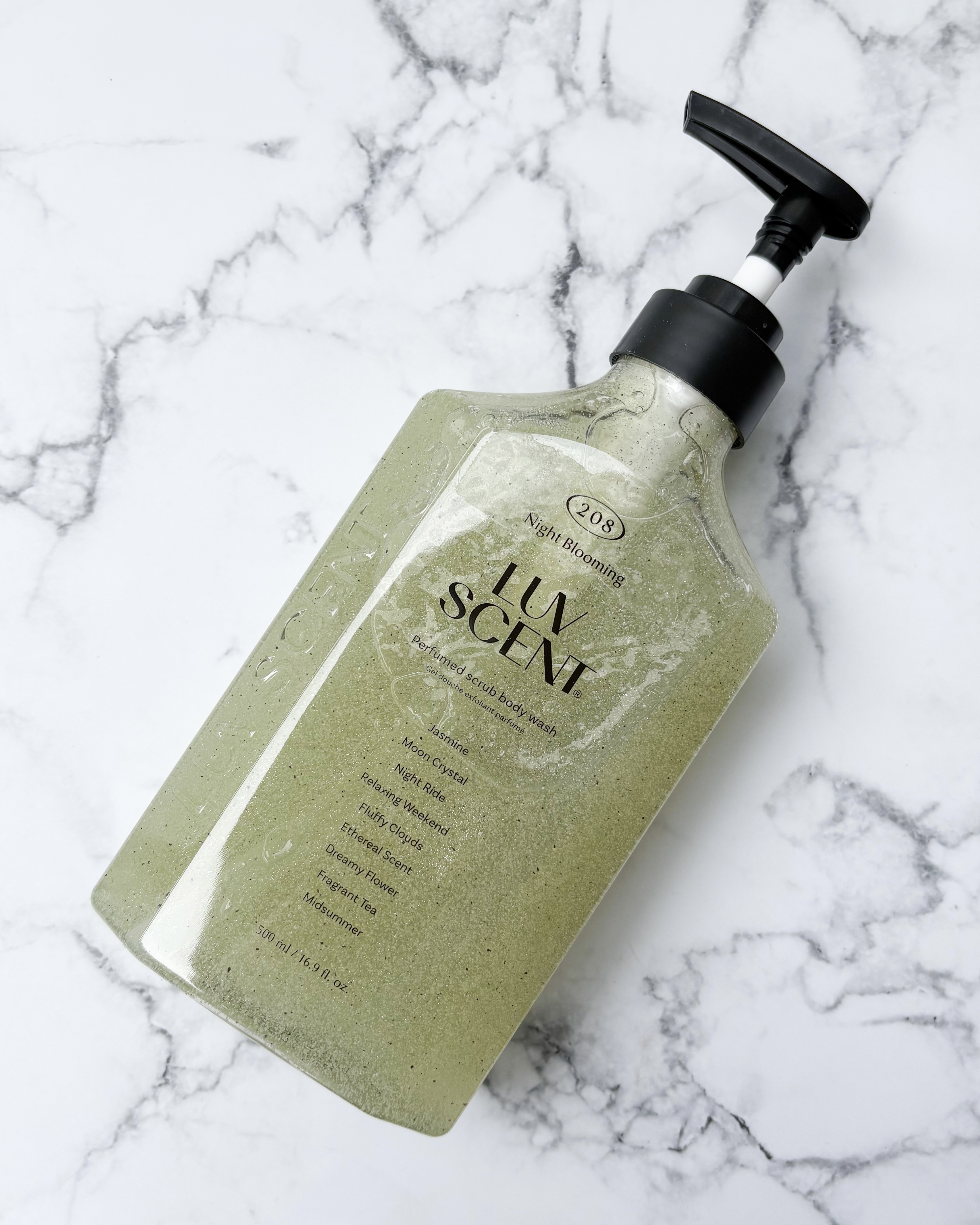 スクラブボディウォッシュ ナイトブルーミング ジャスミン/LUV SCENT/ボディソープを使ったクチコミ（1枚目）