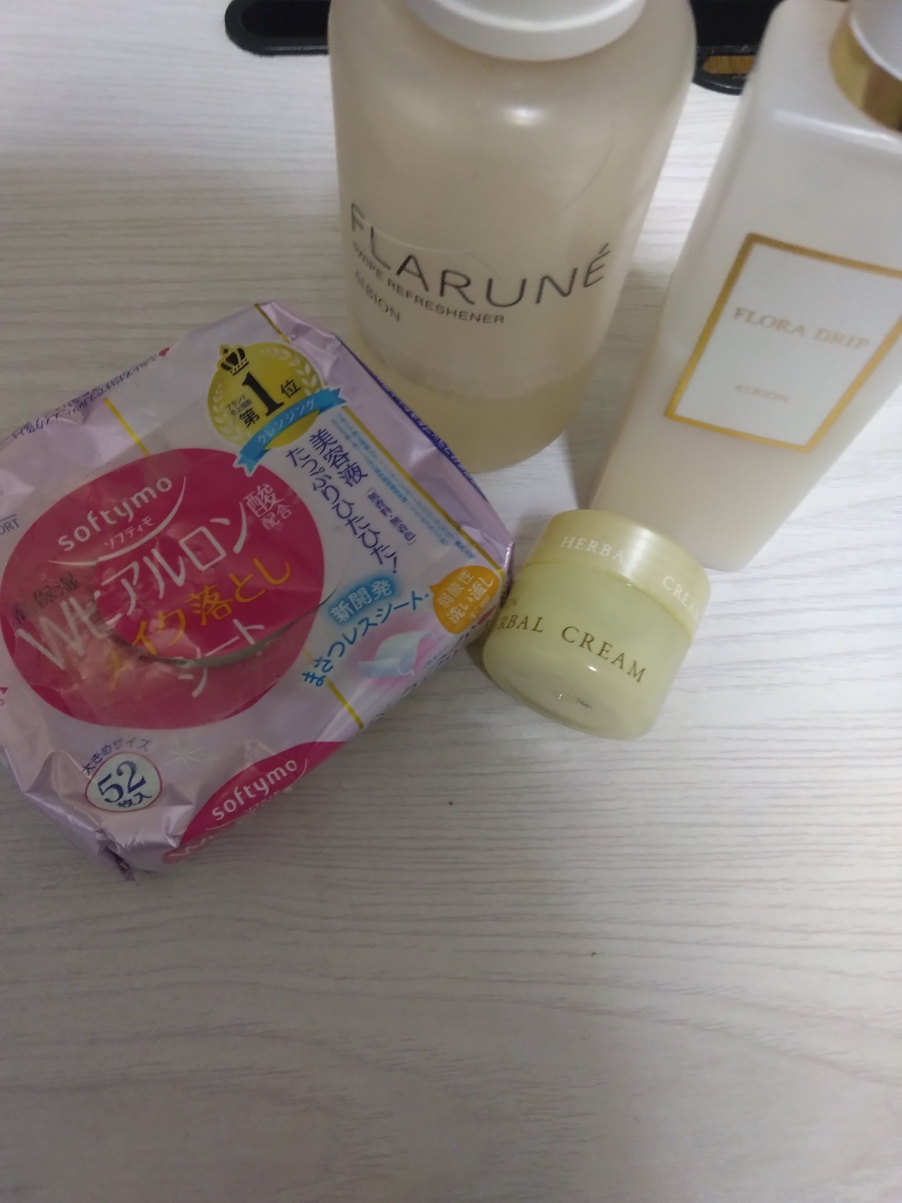 ソフティモ メイク落としシート (ヒアルロン酸)/ソフティモ/クレンジングシートを使ったクチコミ（1枚目）