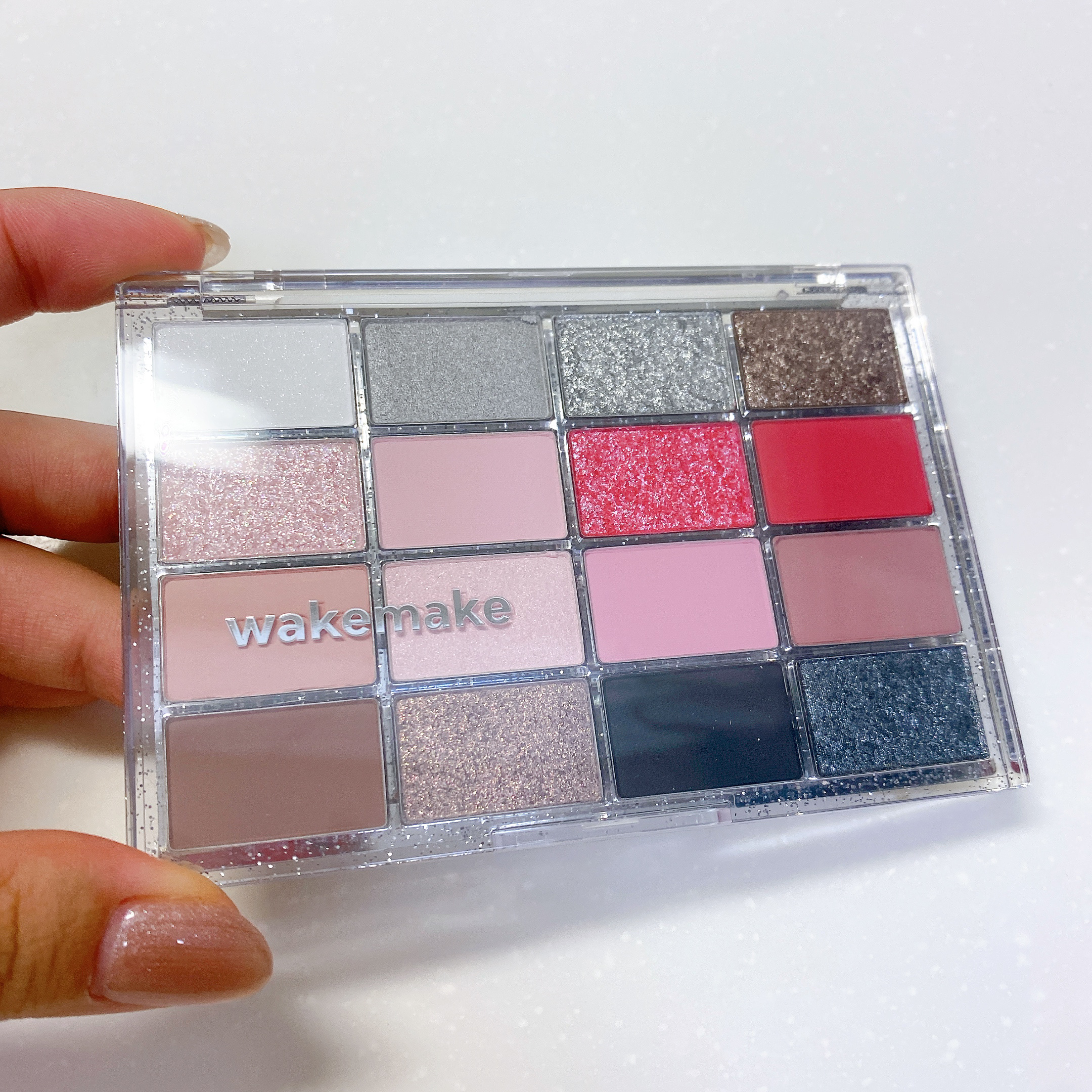 ソフトブラーリングアイパレット/wakemake/アイシャドウパレットを使ったクチコミ（2枚目）