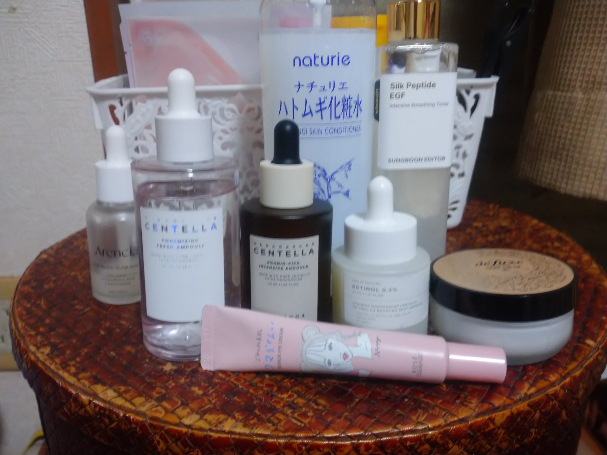 🌃夜のスキンケア 記録用

アレンシアライスグローもちセラム30➔ナチュリエハトムギ化粧水ナチュリエ スキンコンディショナー R、SUNGBOON EDITOR成分エディターシルクペプチドEGFスムージングトナー➔SKIN1004ポアマイ