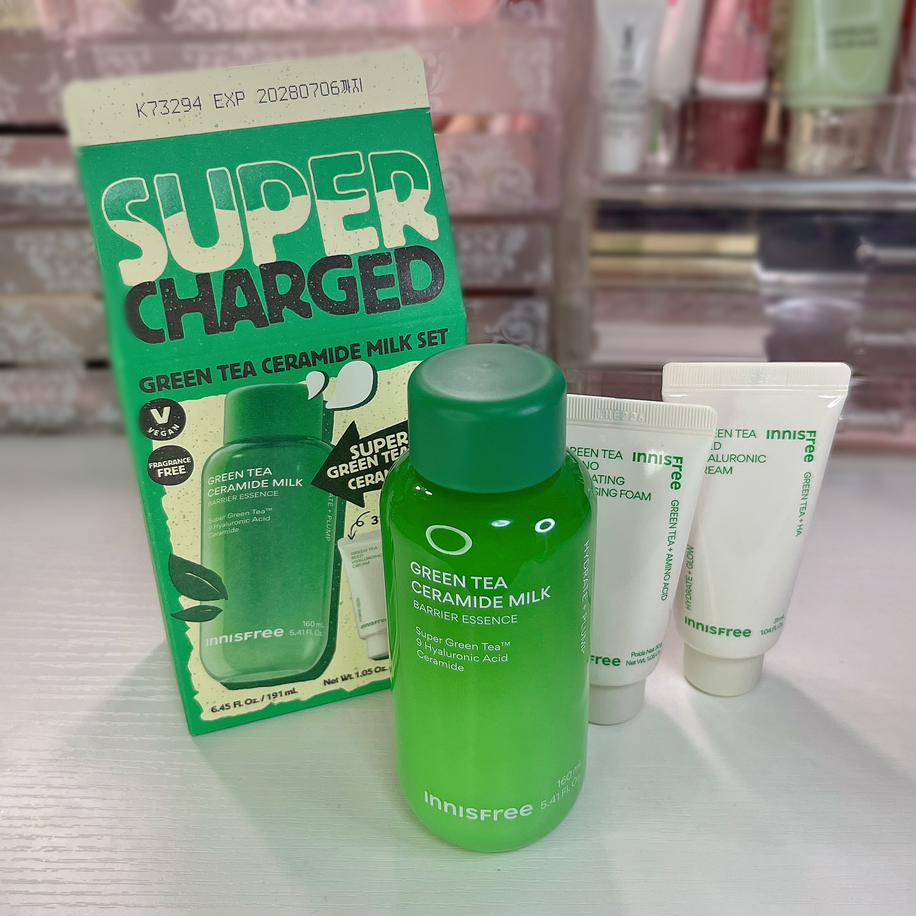 グリーンティー セラミド ミルク エッセンストナー/innisfree/化粧水を使ったクチコミ（2枚目）