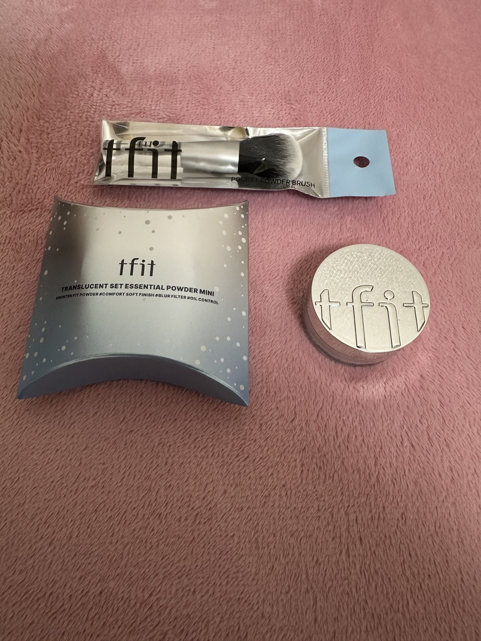 トランスルーセントセットエッセンシャルパウダー/TFIT/ルースパウダーを使ったクチコミ（2枚目）