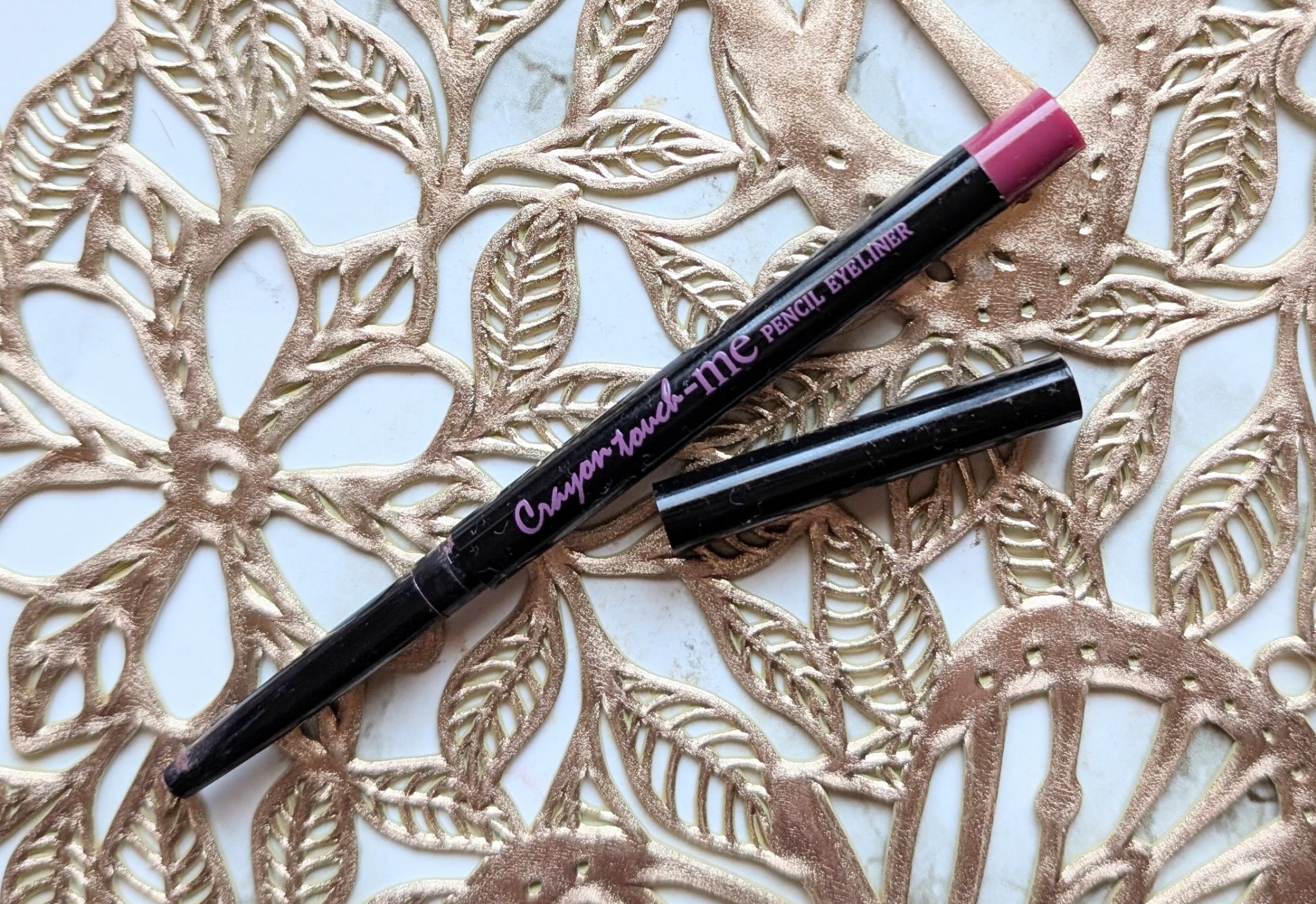 クレヨンタッチミー メタリックアイライナー/キャンドゥ/ペンシルアイライナーを使ったクチコミ（1枚目）