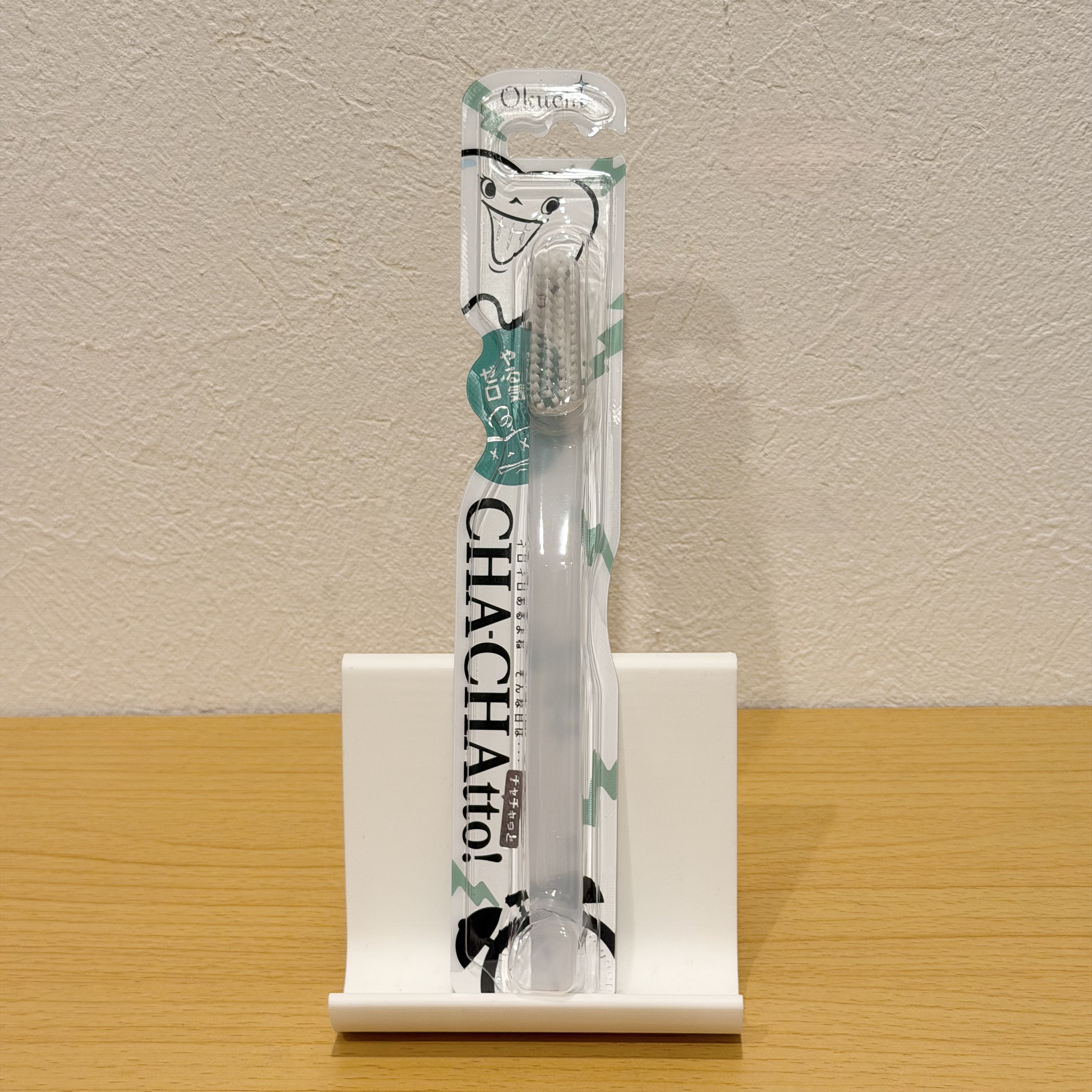 ┈┈┈┈┈┈┈┈┈┈

OKUCHI
CHA-CHAtto！

┈┈┈┈┈┈┈┈┈┈

オクチシリーズから、忙しい時にうれしい歯ブラシが新登場🪥

40mmの幅広ロングヘッドブラシで、一度にしっかり当たる感じがあって短時間でも磨きやすいの