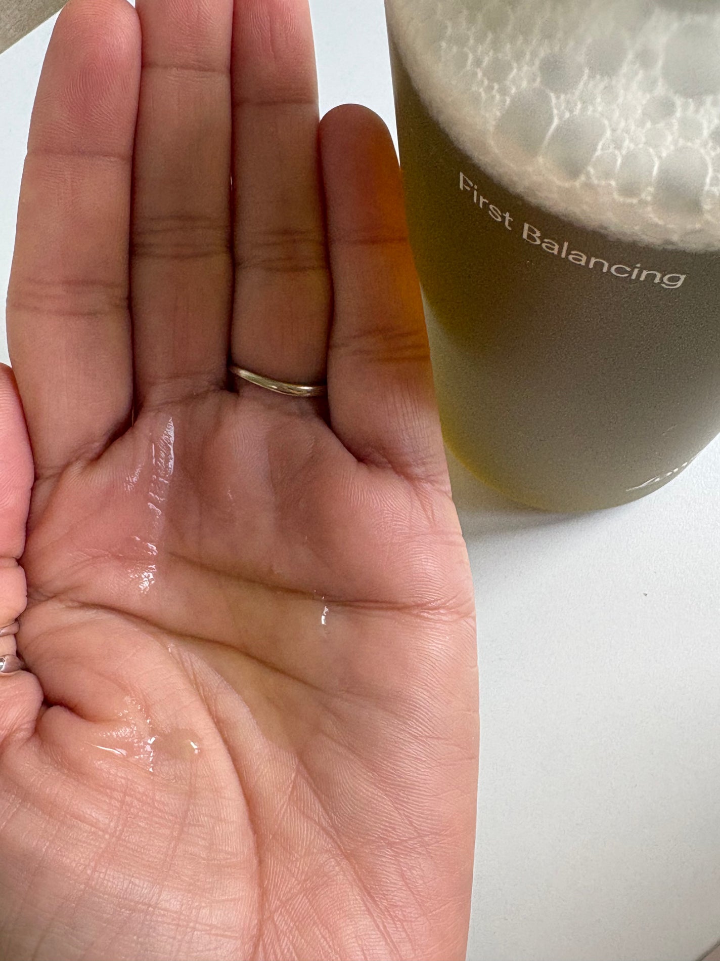 ファーストバランシングトナー/Lowlize/化粧水を使ったクチコミ(3枚目)