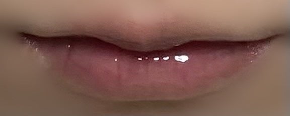 フィー 3Dチェインジンググロス/fwee/リップグロスを使ったクチコミ(3枚目)