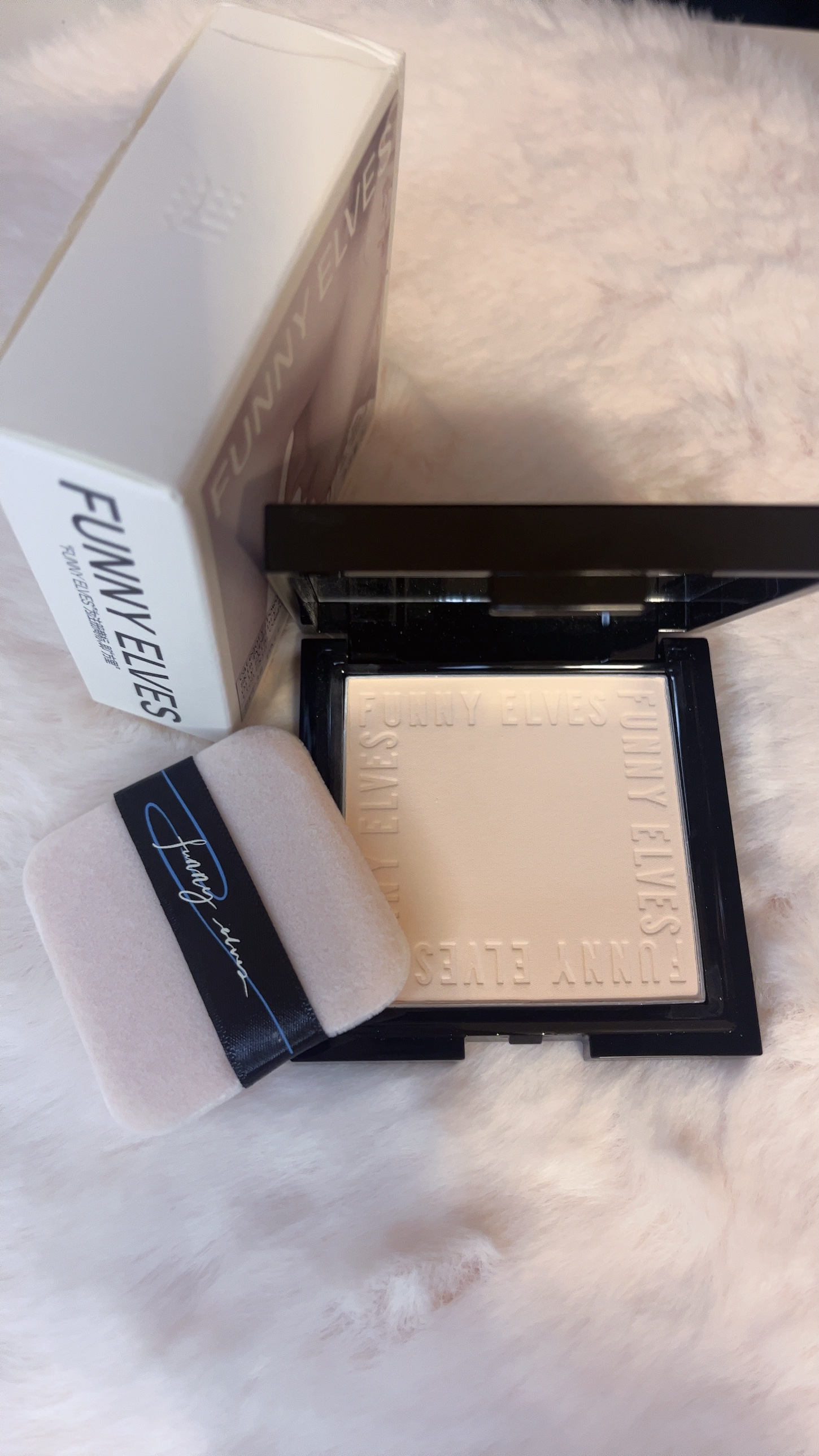 UVソフトマットプレストパウダー/FUNNY ELVES方里/プレストパウダーを使ったクチコミ（2枚目）