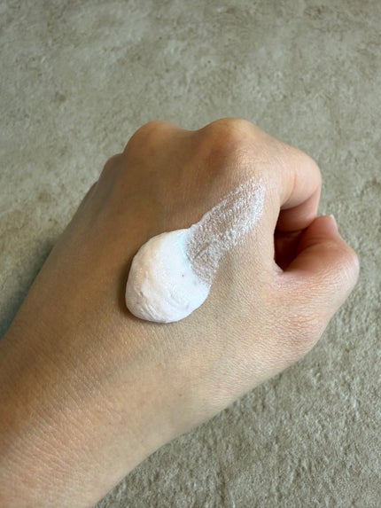 ダヴ ふわとろボディウォッシュ ザクロ&シアバター/ダヴ/ボディソープを使ったクチコミ(2枚目)