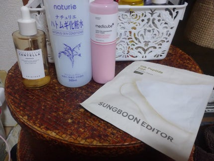 SUNGBOON EDITOR(成分エディター) Silk Peptide EGFのクチコミ「🌃夜のスキンケア 記録用
SKIN1004センテラ アンプル➔ナチュリエハトムギ化粧水ナチュ.....」(1枚目)