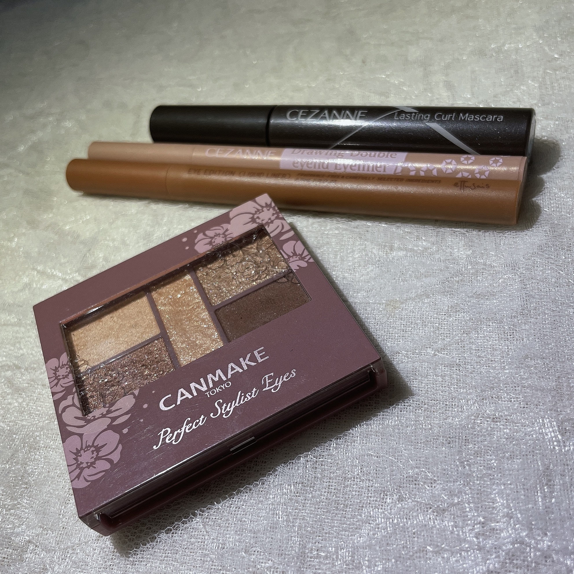 描くふたえアイライナー/CEZANNE/リキッドアイライナーを使ったクチコミ（3枚目）