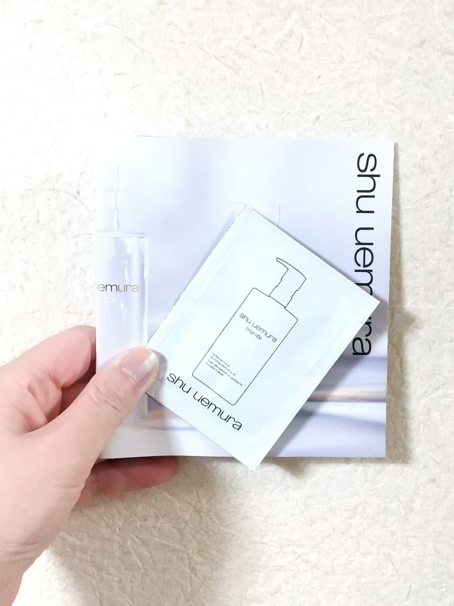 ⭐️⭐️⭐️⭐️☆
いい香り🤍

シュウ ウエムラ
ブライト クレンジング オイル

カウンターでサンプルパウチをいただきました
2026年2月6日全国発売の新製品です✨

エステル系のオイルが主成分
酒粕、ビタミンC誘導体、ビフィズス菌