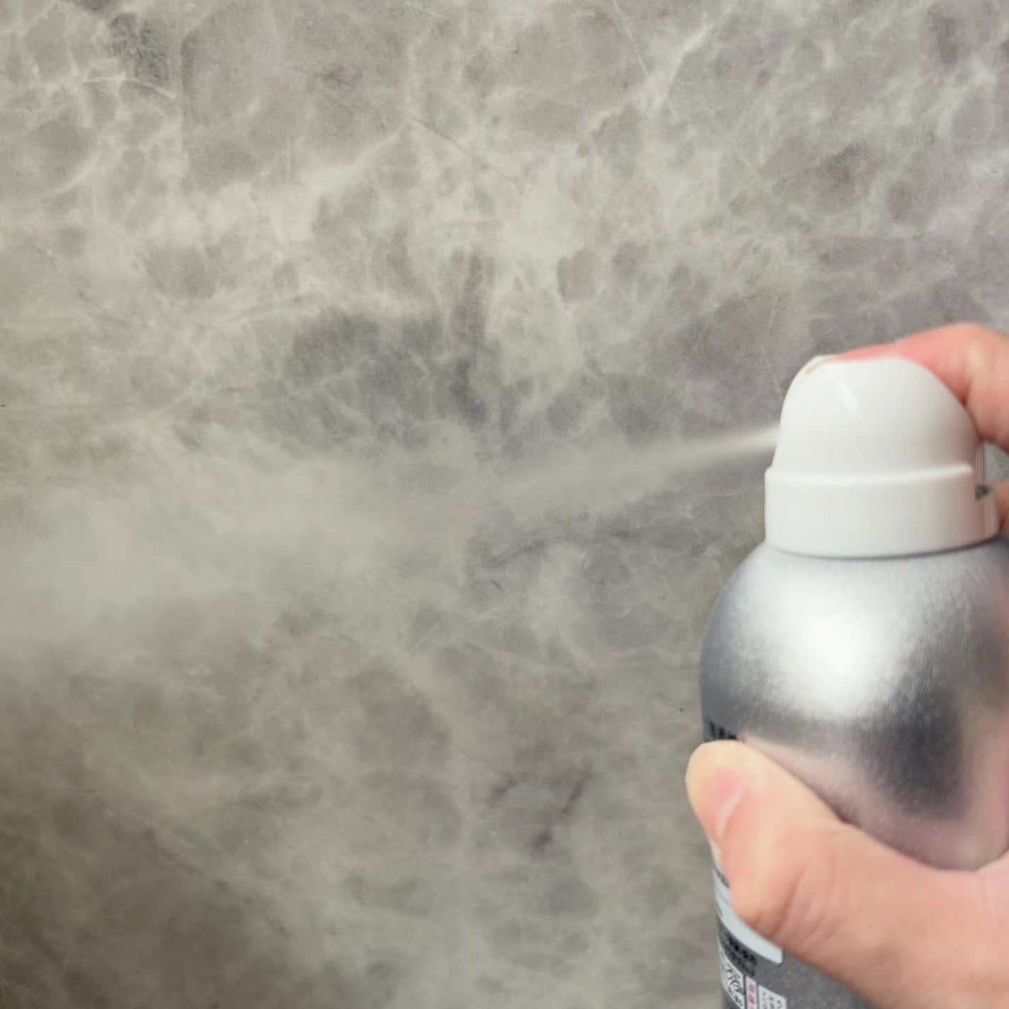 デオドラントスプレー(無香性)/エージーデオ24/デオドラント・制汗剤を使ったクチコミ(3枚目)