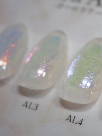 🐒ズボラママみっちゃんの高見えネイル💅 on LIPS 「←他にもたくさん投稿してます@nailparfaitgelさん..」(4枚目)