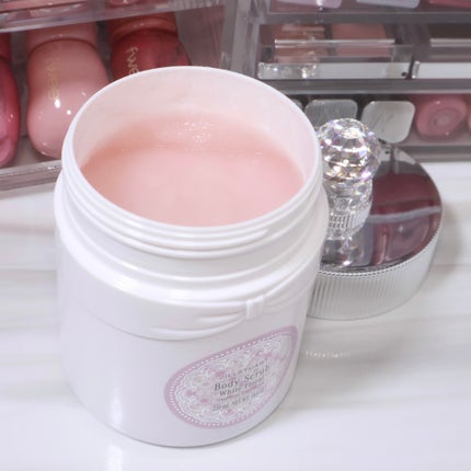 ジルスチュアート ホワイトフローラル ボディスクラブ/JILL STUART/ボディスクラブを使ったクチコミ(1枚目)