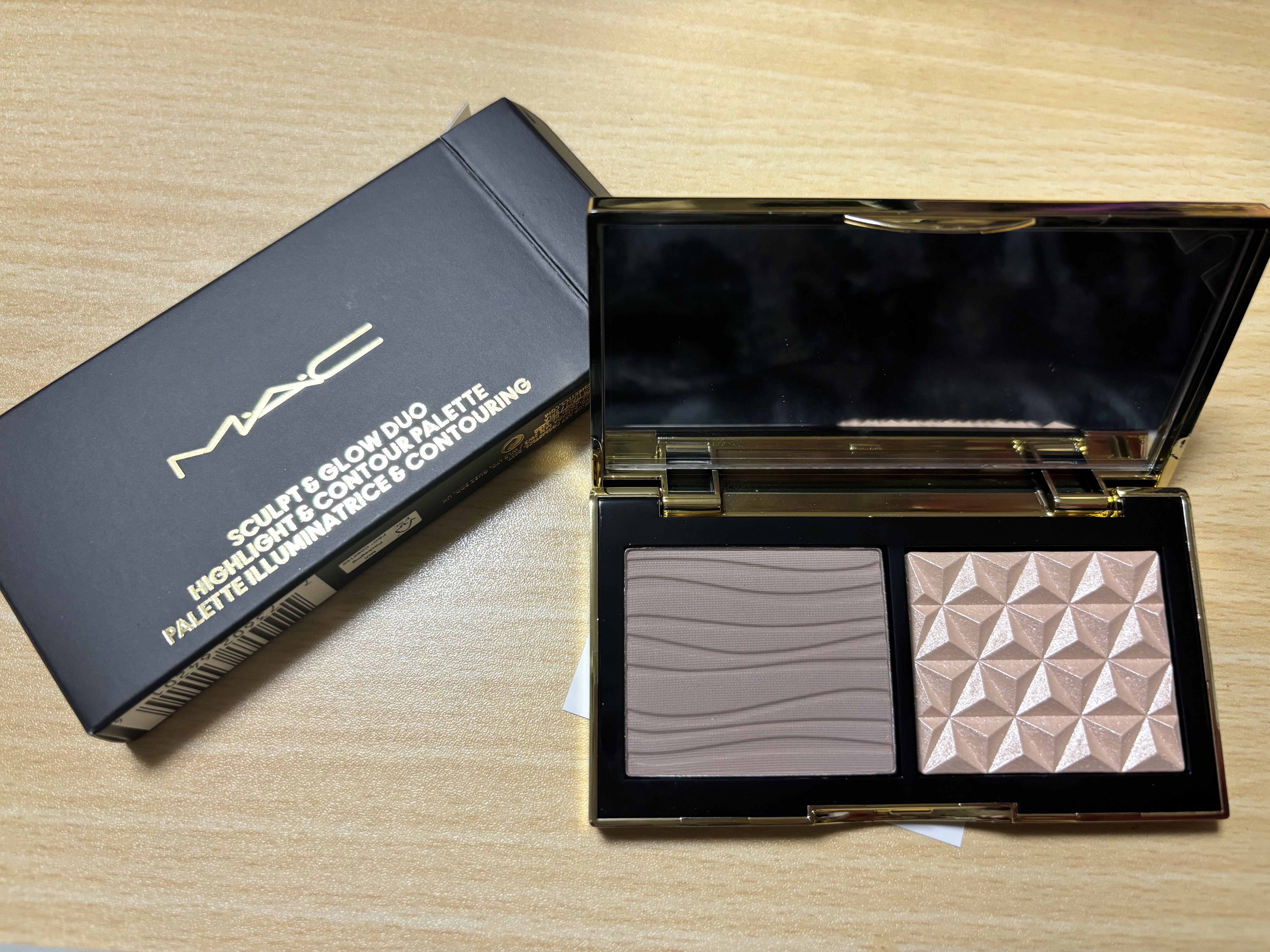 M・A・C スカルプト&グロウ デュオ ハイライト&コントアーパレットのクチコミ「M・A・Cスカルプト&グロウ デュオ ハイライト&コントアーパレット購入した〜

パケ買い〜❤.....」（1枚目）