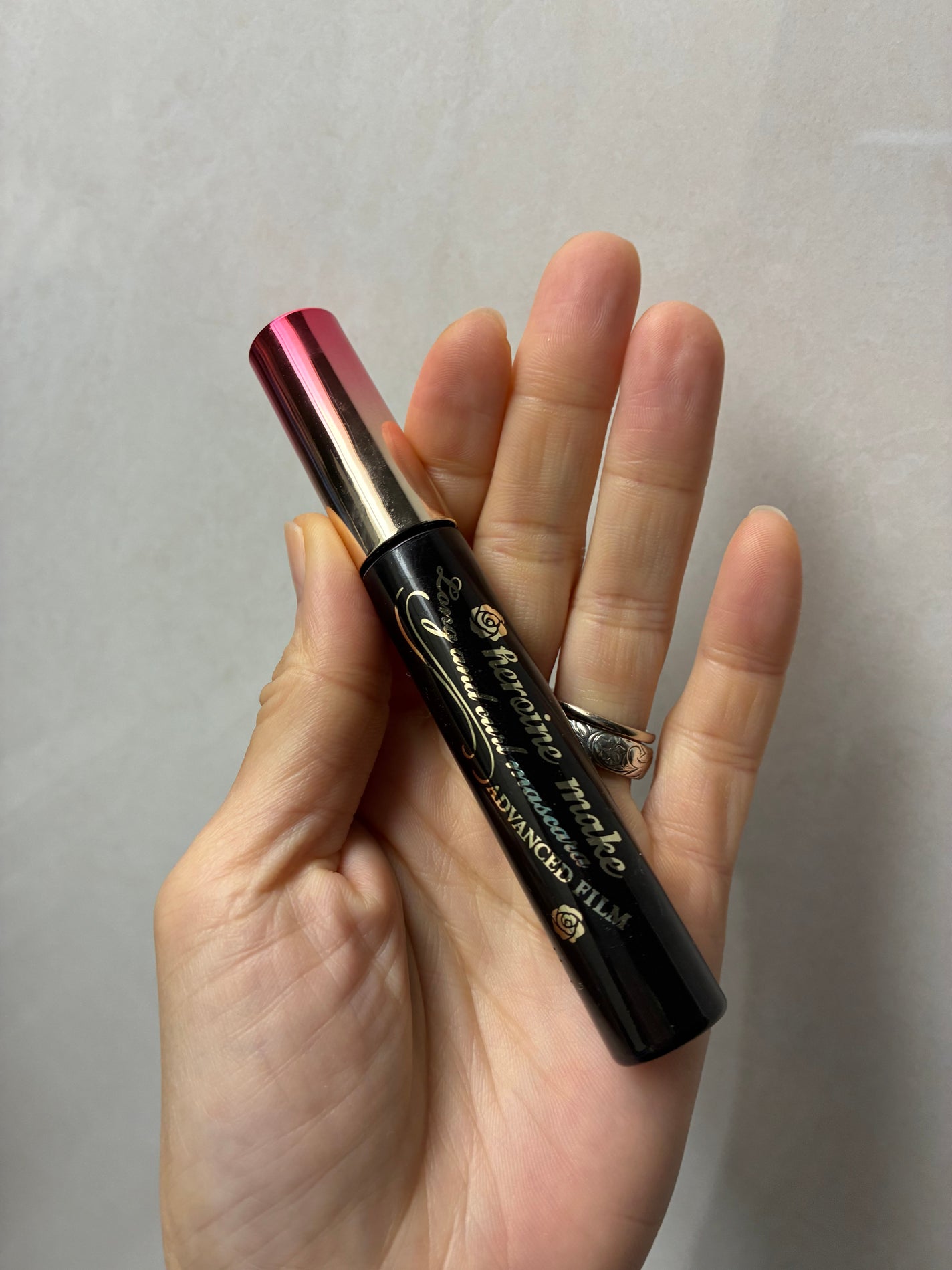 gyokudolフォロバします! on LIPS 「ヒロインメイクロング&カールマスカラアドバンストフィルム 01..」(1枚目)