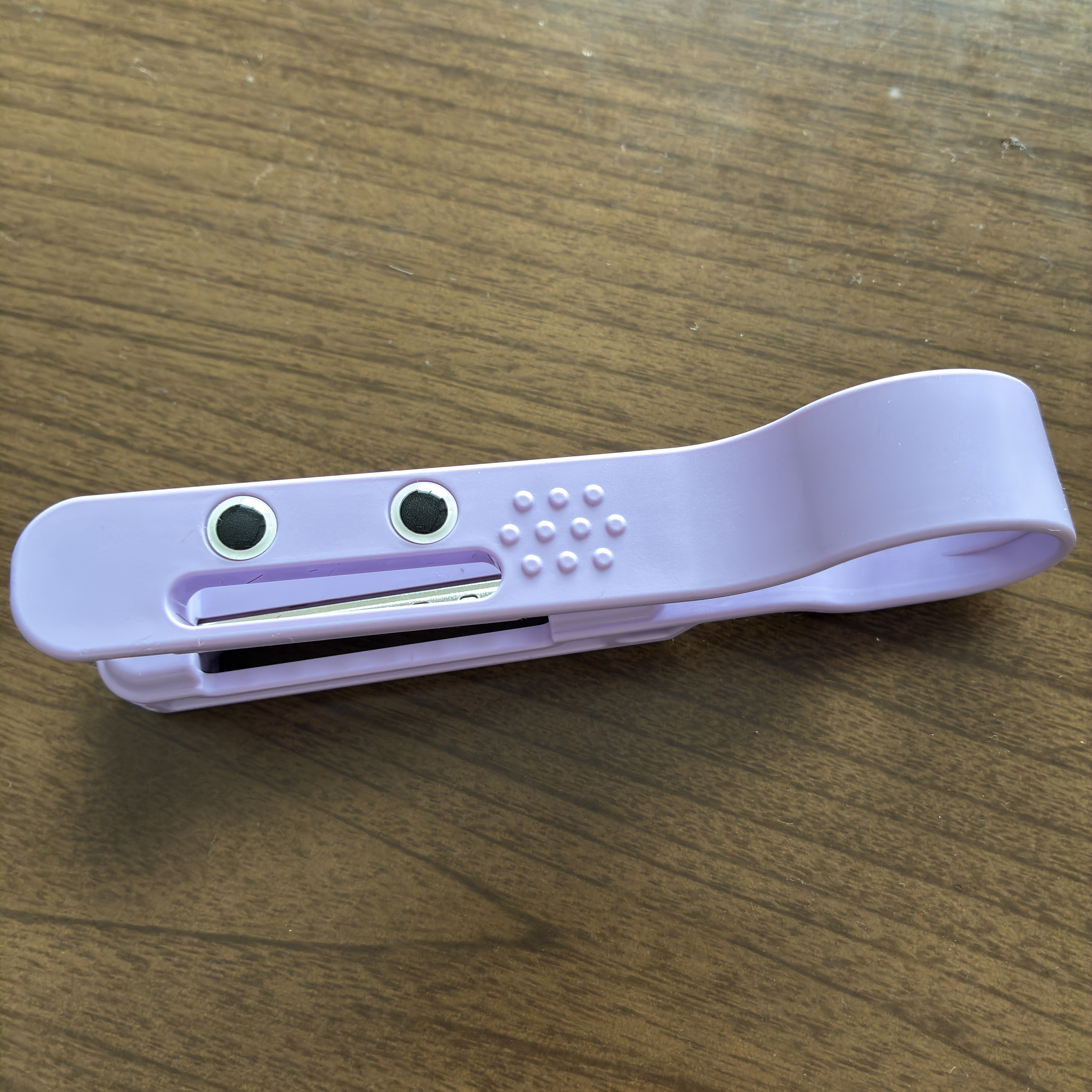 かんたん前髪セルフカッター /ヘアカットモンスター/ヘアケアグッズを使ったクチコミ（1枚目）