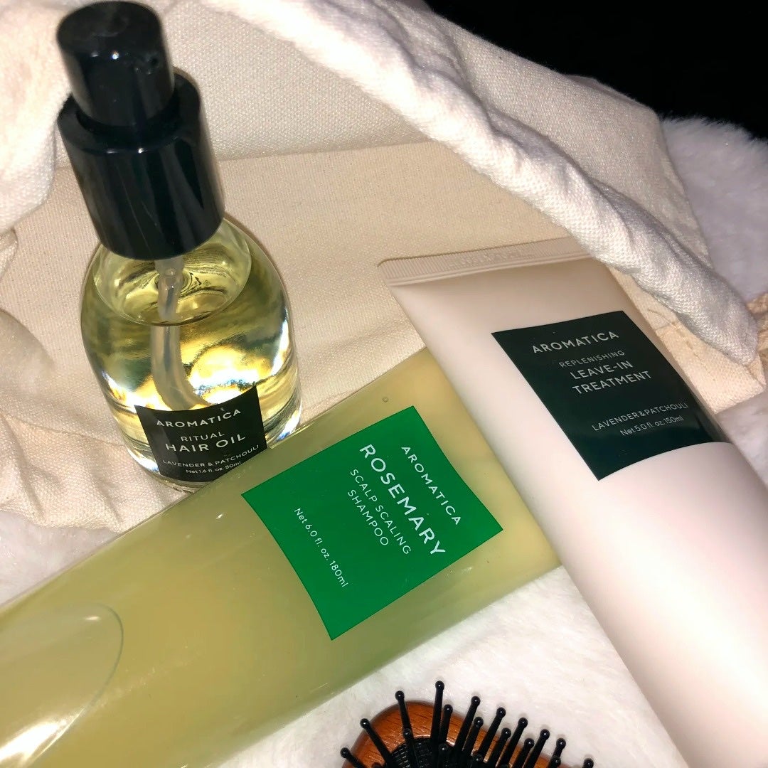 チューイコスメ on LIPS 「こんにちは!😊今日はアロマティカのヘアケアフルセットを紹介する..」(2枚目)