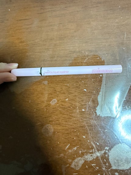 ニュアンスリキッドアイライナー 01 ピュアブラック/minum/リキッドアイライナーの画像