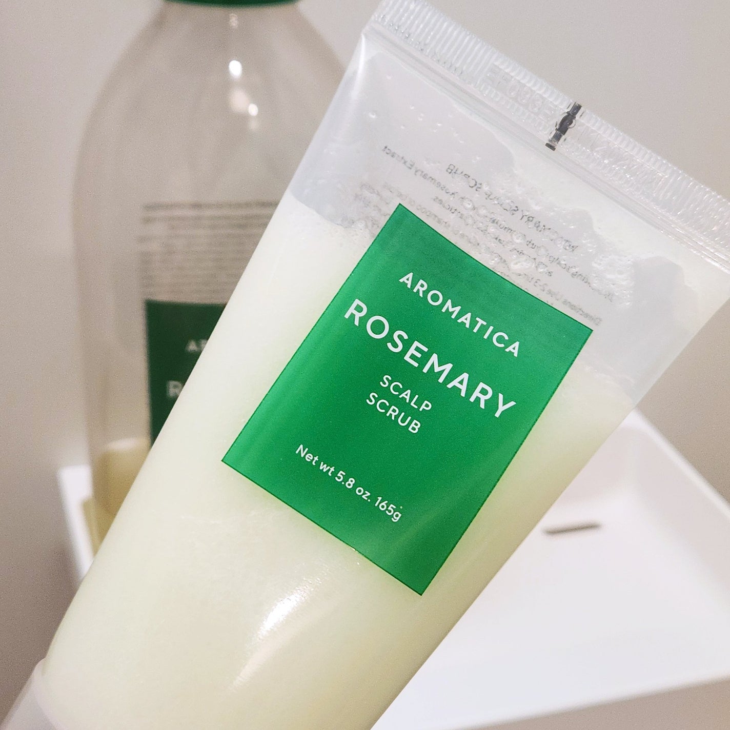ローズマリー スカルプ スクラブ/AROMATICA/ヘッドスクラブを使ったクチコミ(2枚目)