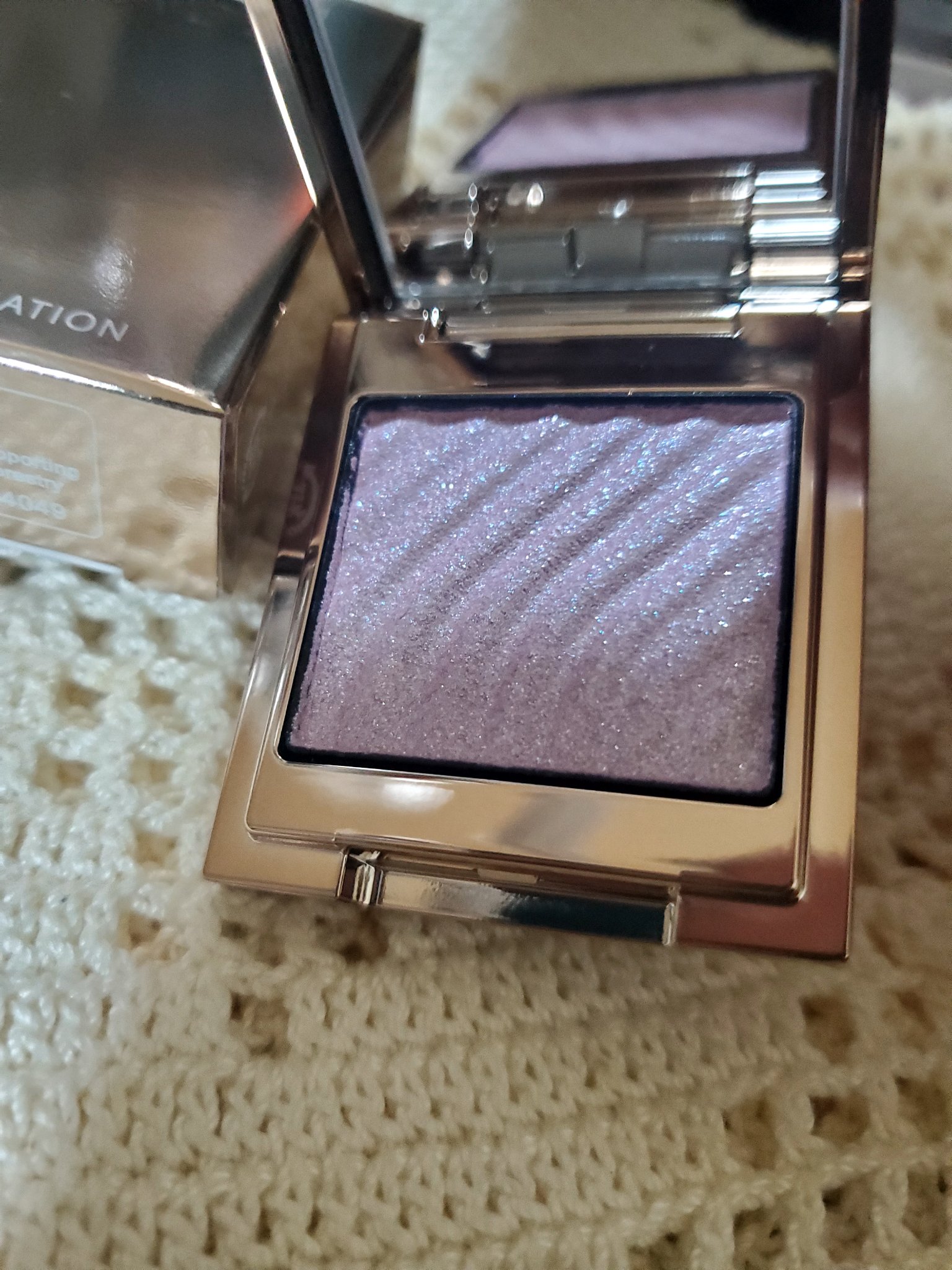 ルナソル モノアイカラーレーション/LUNASOL/単色アイシャドウを使ったクチコミ（2枚目）