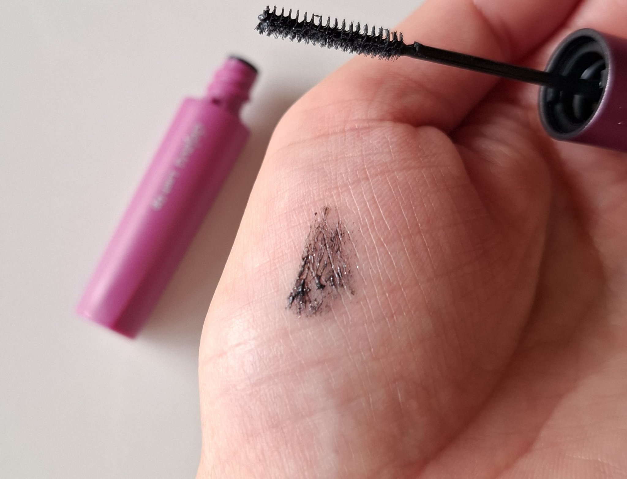 「塗るつけまつげ」自まつげ際立てタイプ/デジャヴュ/マスカラを使ったクチコミ（3枚目）