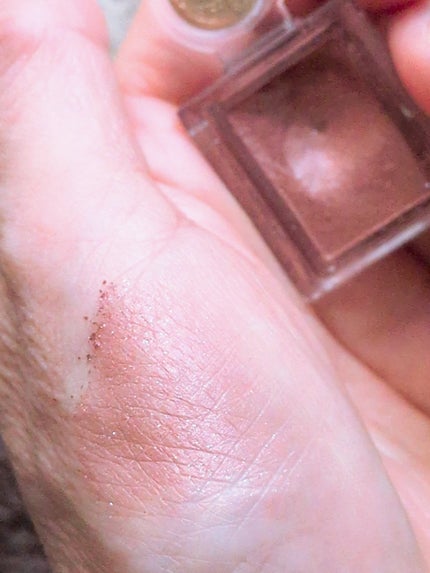 シャドーカスタマイズ/MAJOLICA MAJORCA/単色アイシャドウを使ったクチコミ(2枚目)