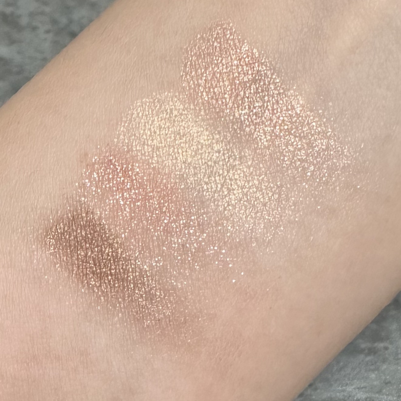 シグニチャー カラー アイズ/SUQQU/アイシャドウパレットを使ったクチコミ（3枚目）