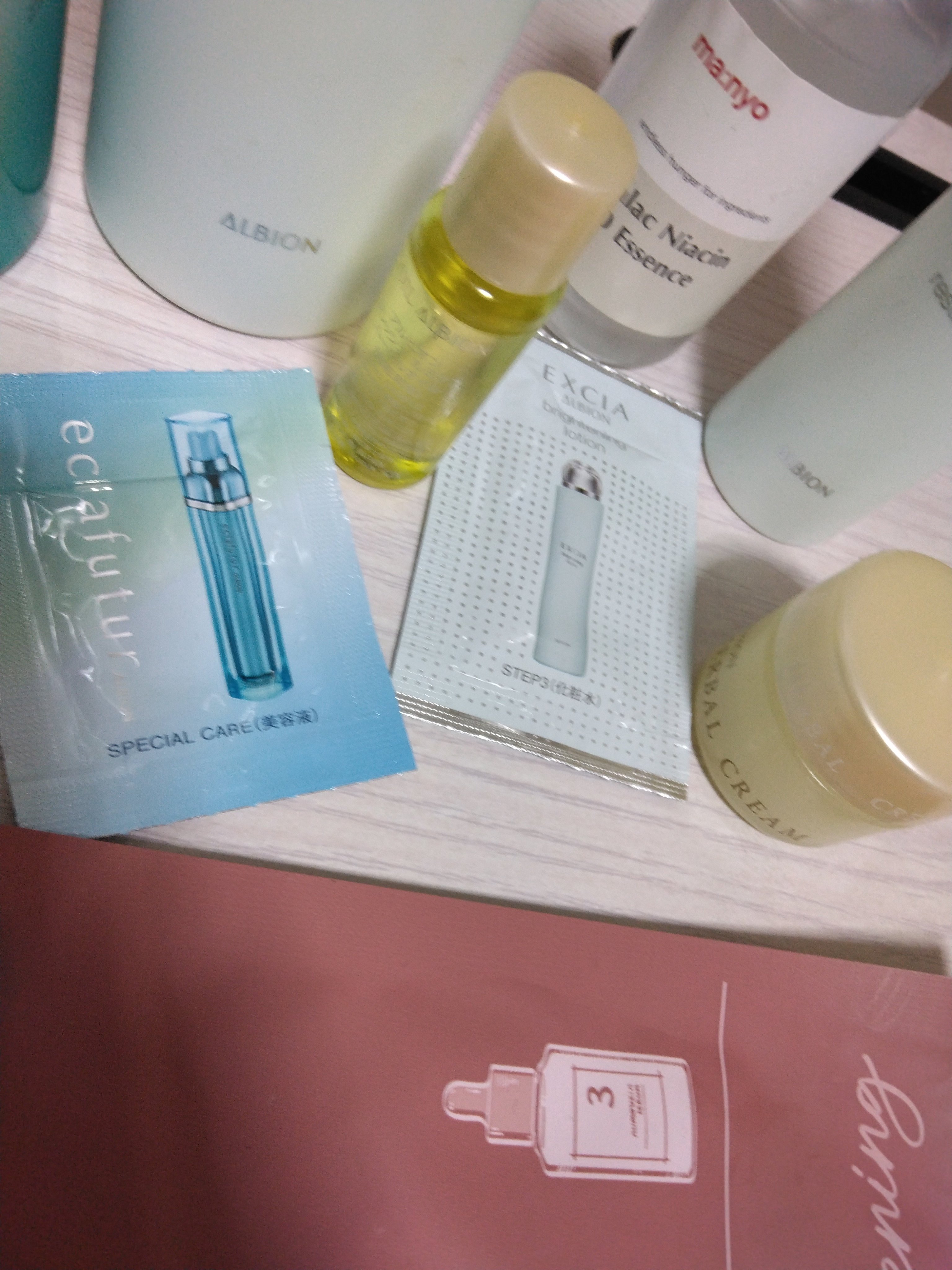 ガラクナイアシン2.0エッセンス/manyo/美容液を使ったクチコミ（2枚目）